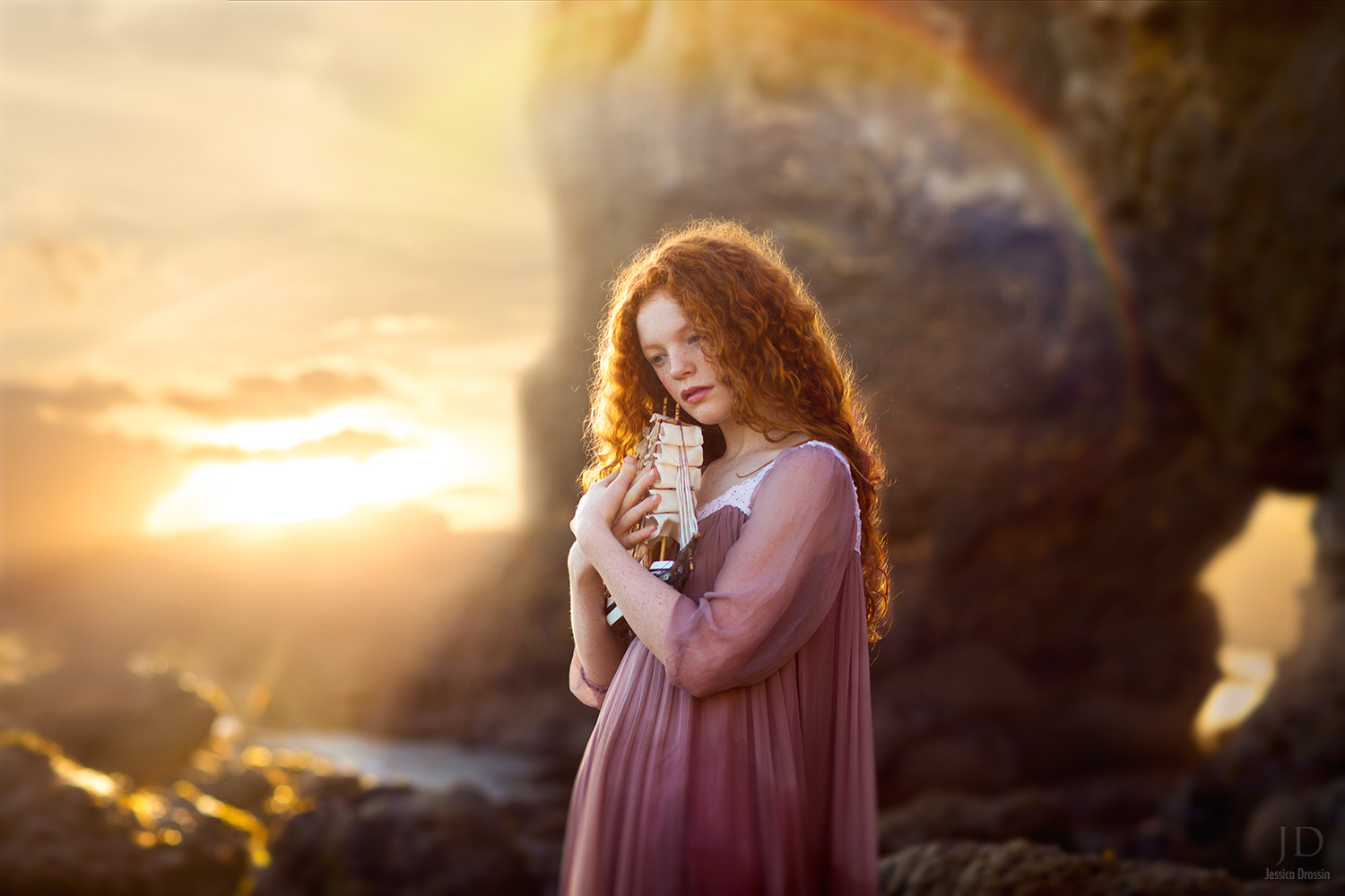 Canon EF 85mm F1.2L II USM sample photo. Found photography