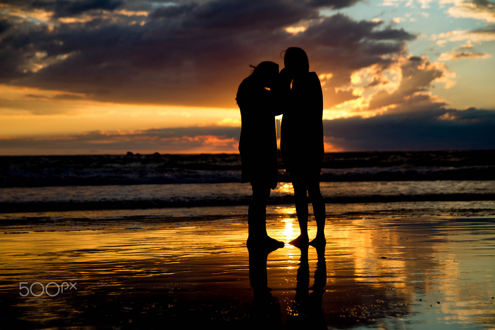 Canon EOS 550D (EOS Rebel T2i / EOS Kiss X4) sample photo. Sunset silhouette photography