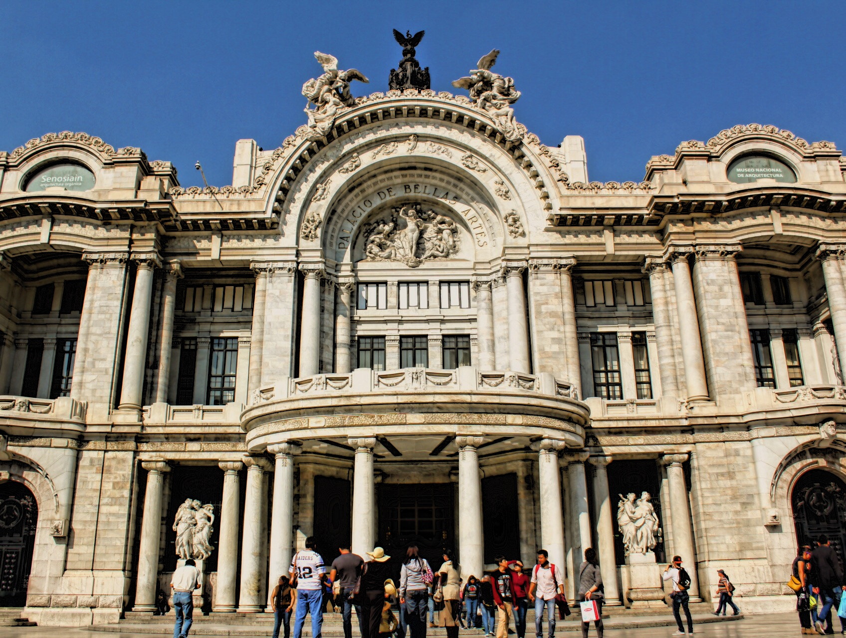 Canon EF-S 18-55mm F3.5-5.6 III sample photo. Palacio de bellas artes photography