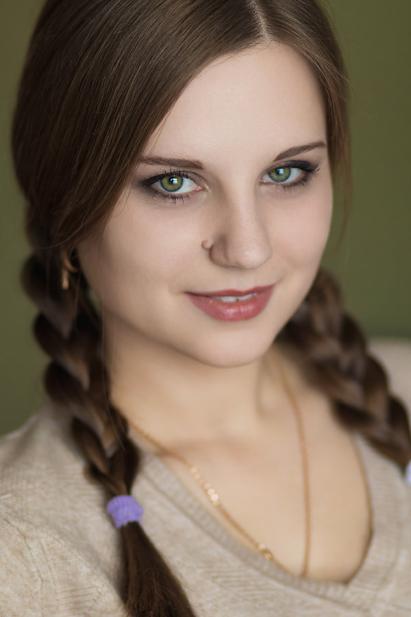 Canon EF 85mm F1.8 USM sample photo. Nastya photography