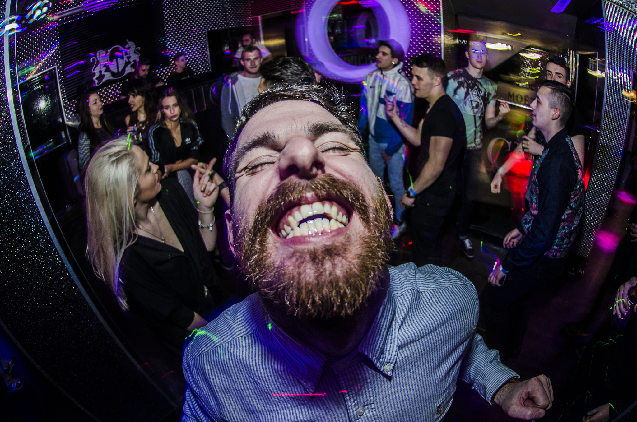 Nikon AF DX Fisheye-Nikkor 10.5mm F2.8G ED sample photo. Party smile photography
