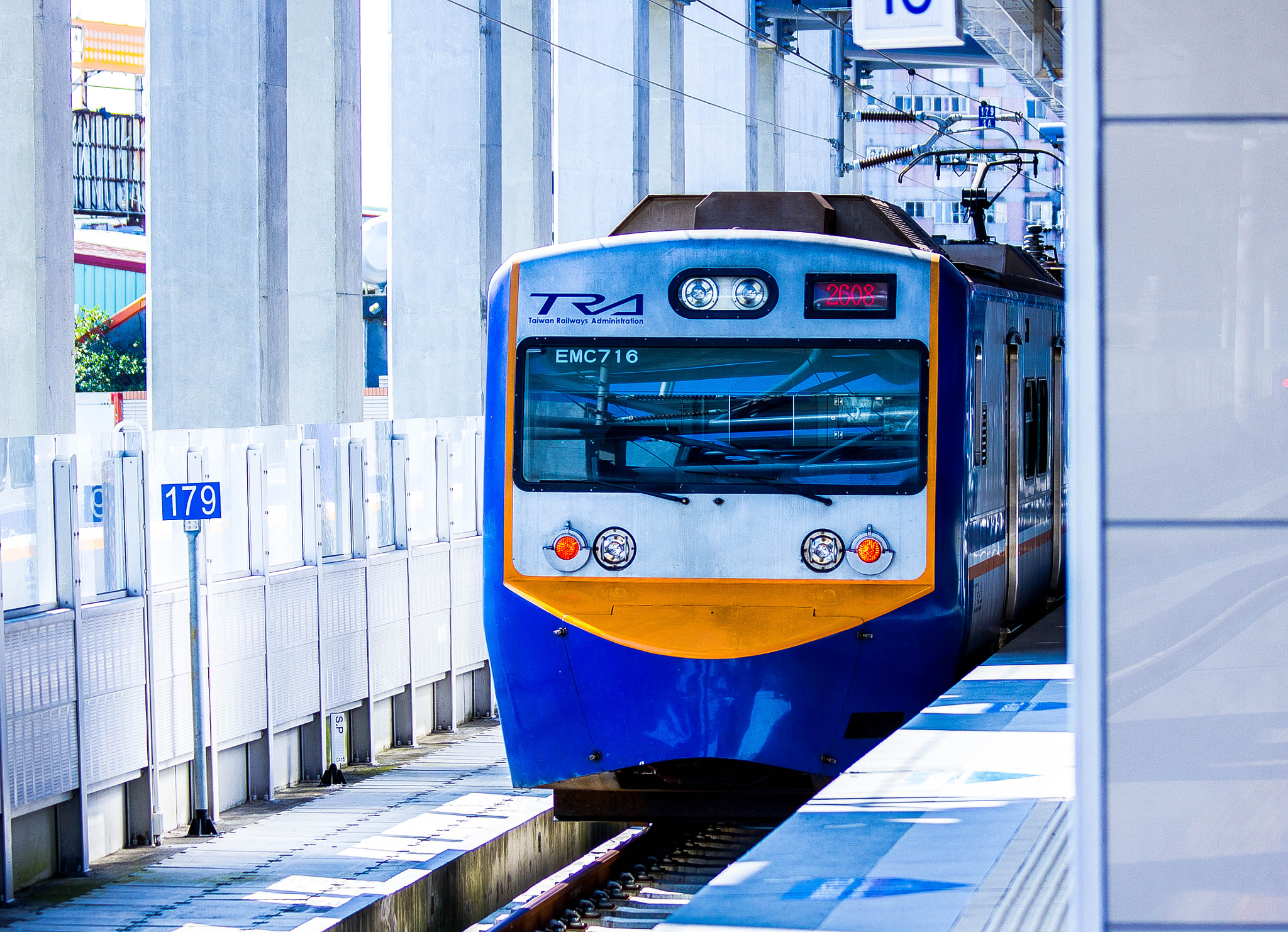 Canon EF 70-300mm F4-5.6 IS USM sample photo. Train emc716 photography