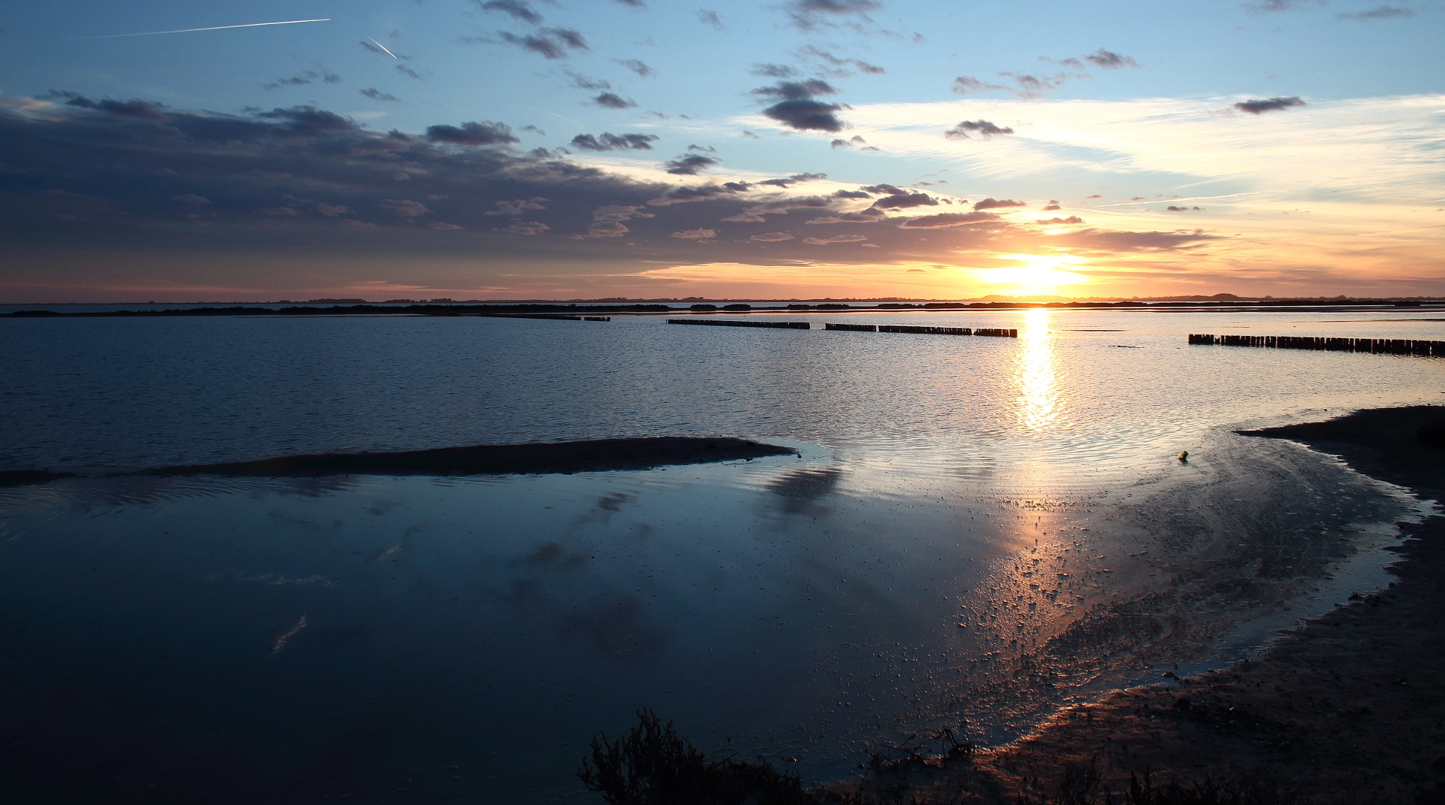 Canon EF-S 18-55mm F3.5-5.6 II sample photo. Le sentiment photography