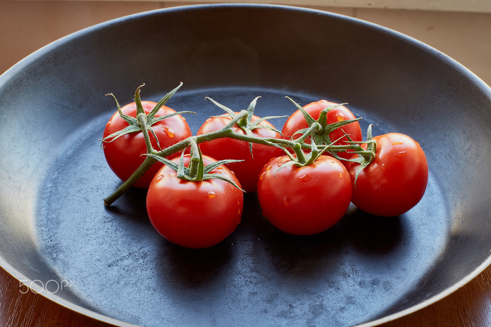 Canon EOS 6D sample photo. Fresh cherry tomatoes on dark background photography