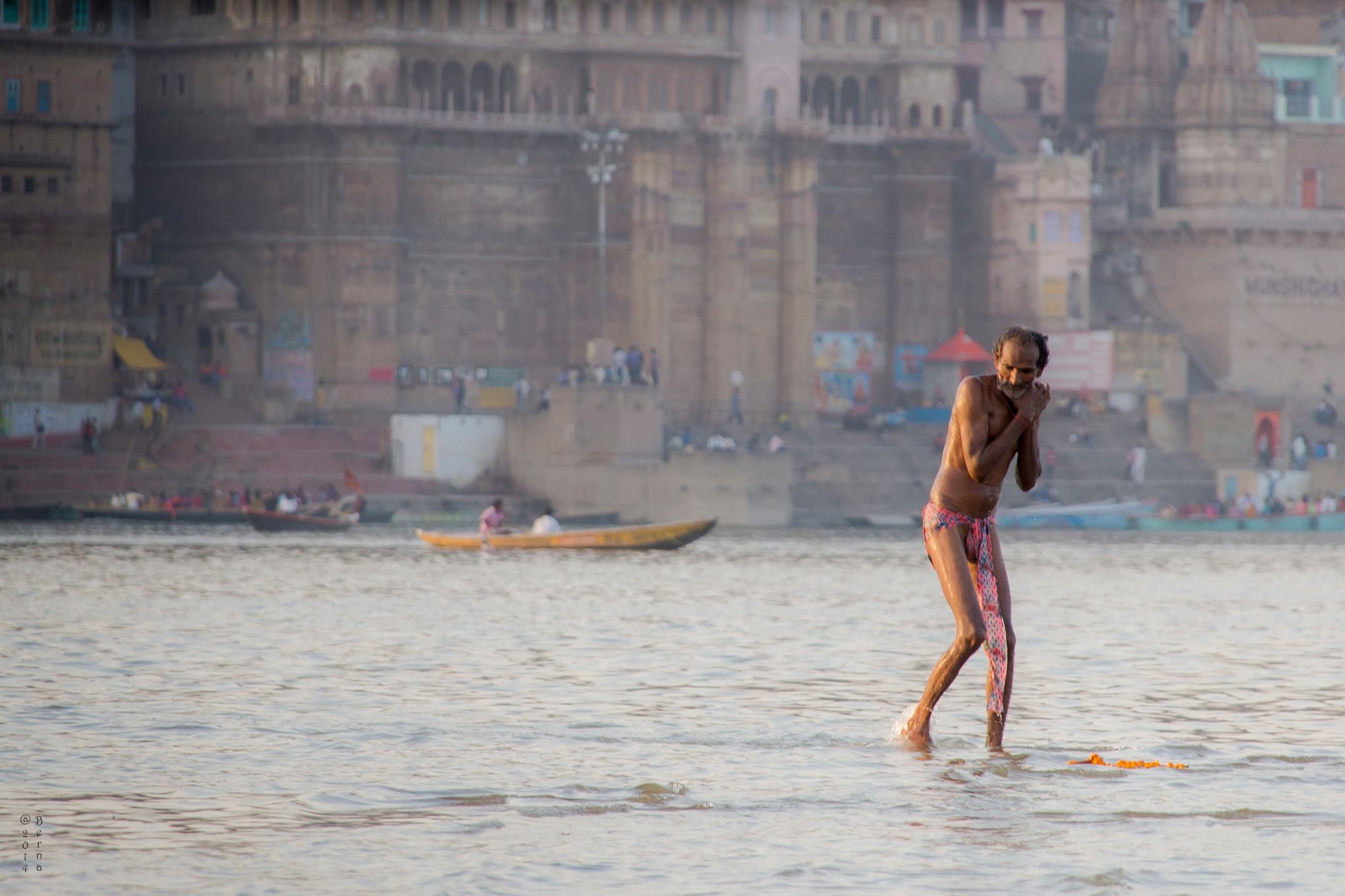 Nikon D610 + Sigma 18-200mm F3.5-6.3 DC OS HSM sample photo. Walking on water photography