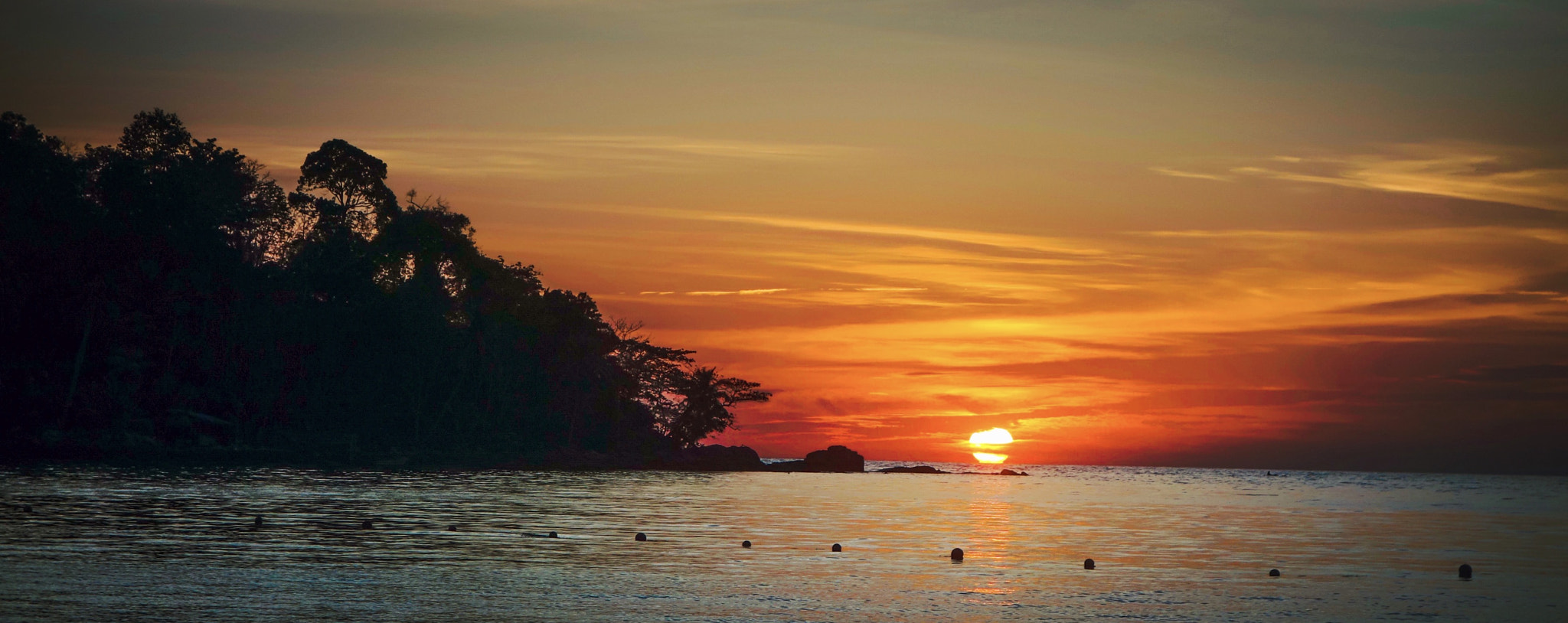 Sony Cyber-shot DSC-RX100 + Sony 28-100mm F1.8-4.9 sample photo. Koh chang mercure photography
