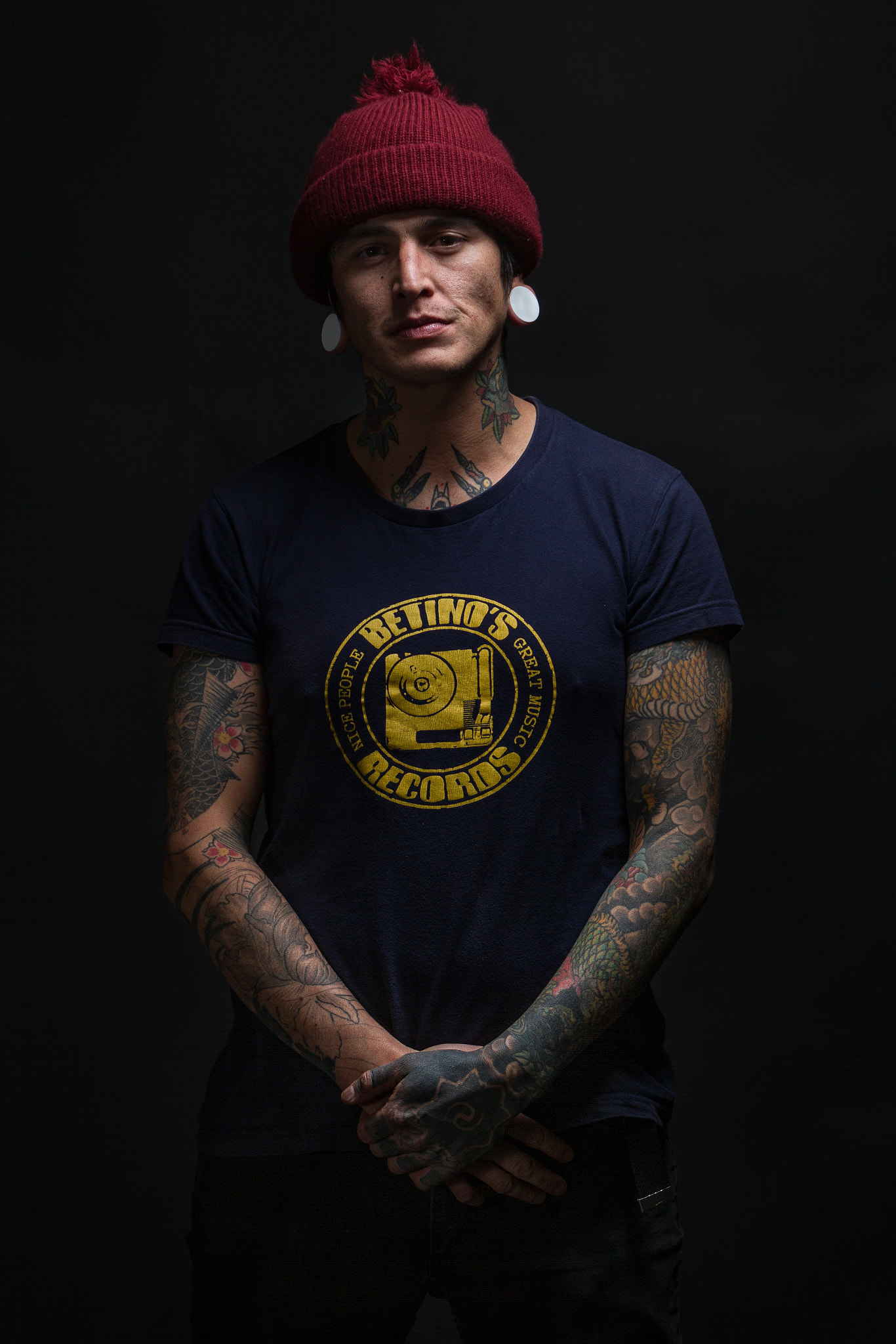 Canon EF 70-200mm F2.8L IS USM sample photo. My friend cj during a light test before an other shooting. what a great model. thx dude! photography