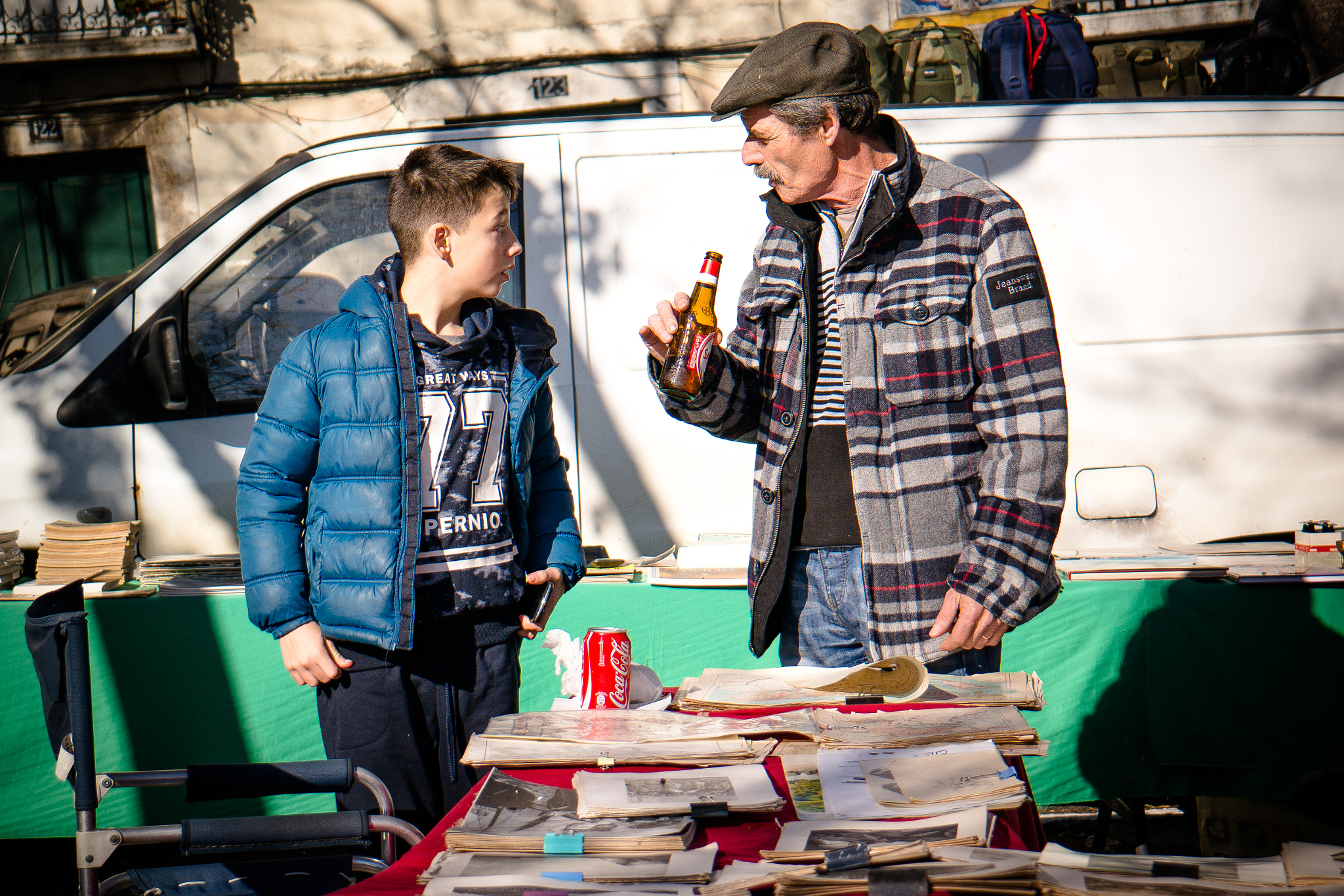 Samsung NX300 + Samsung NX 18-55mm F3.5-5.6 OIS sample photo. Family business photography