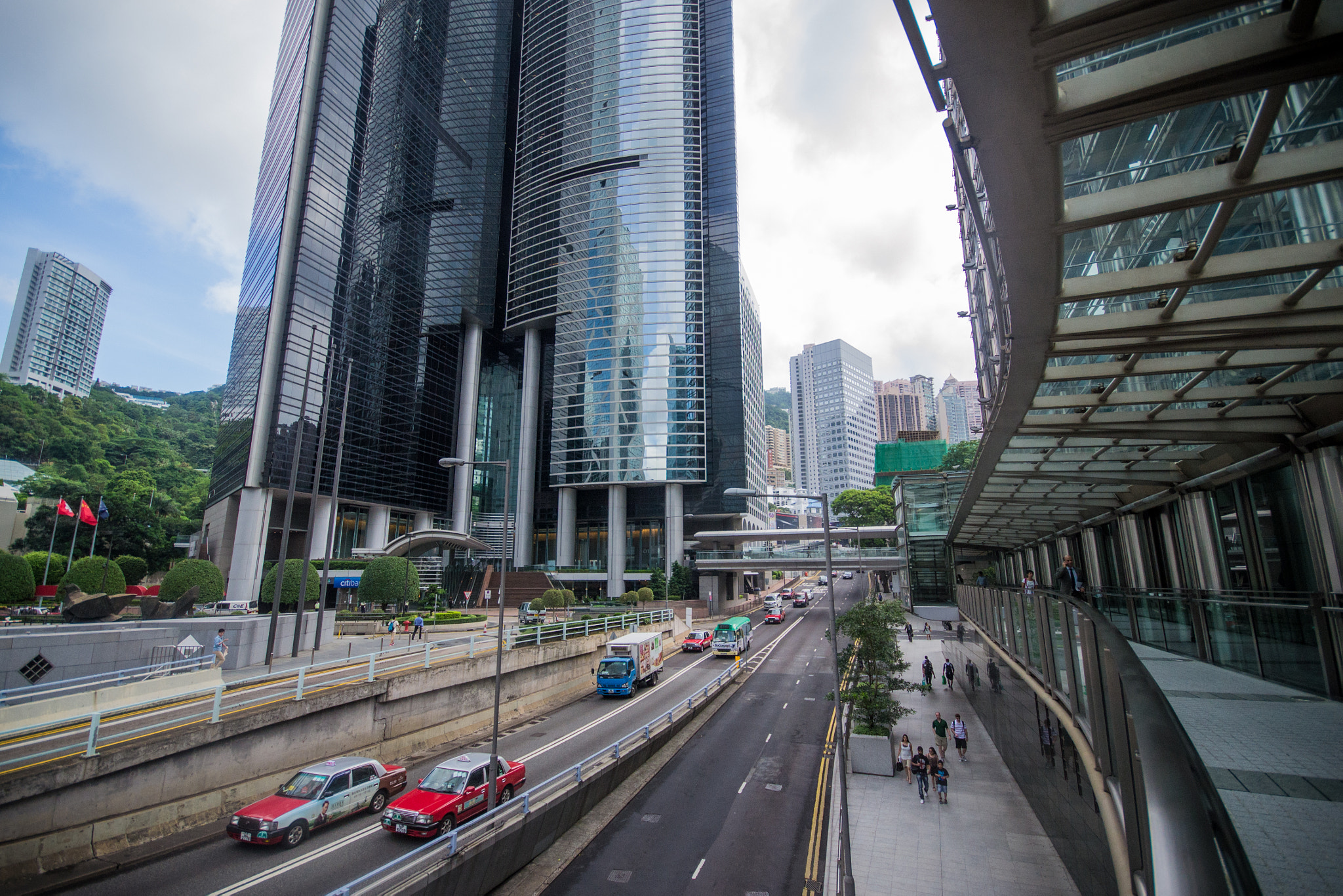 Sigma 10-20mm F4-5.6 EX DC HSM sample photo. Streets of central hong kong photography