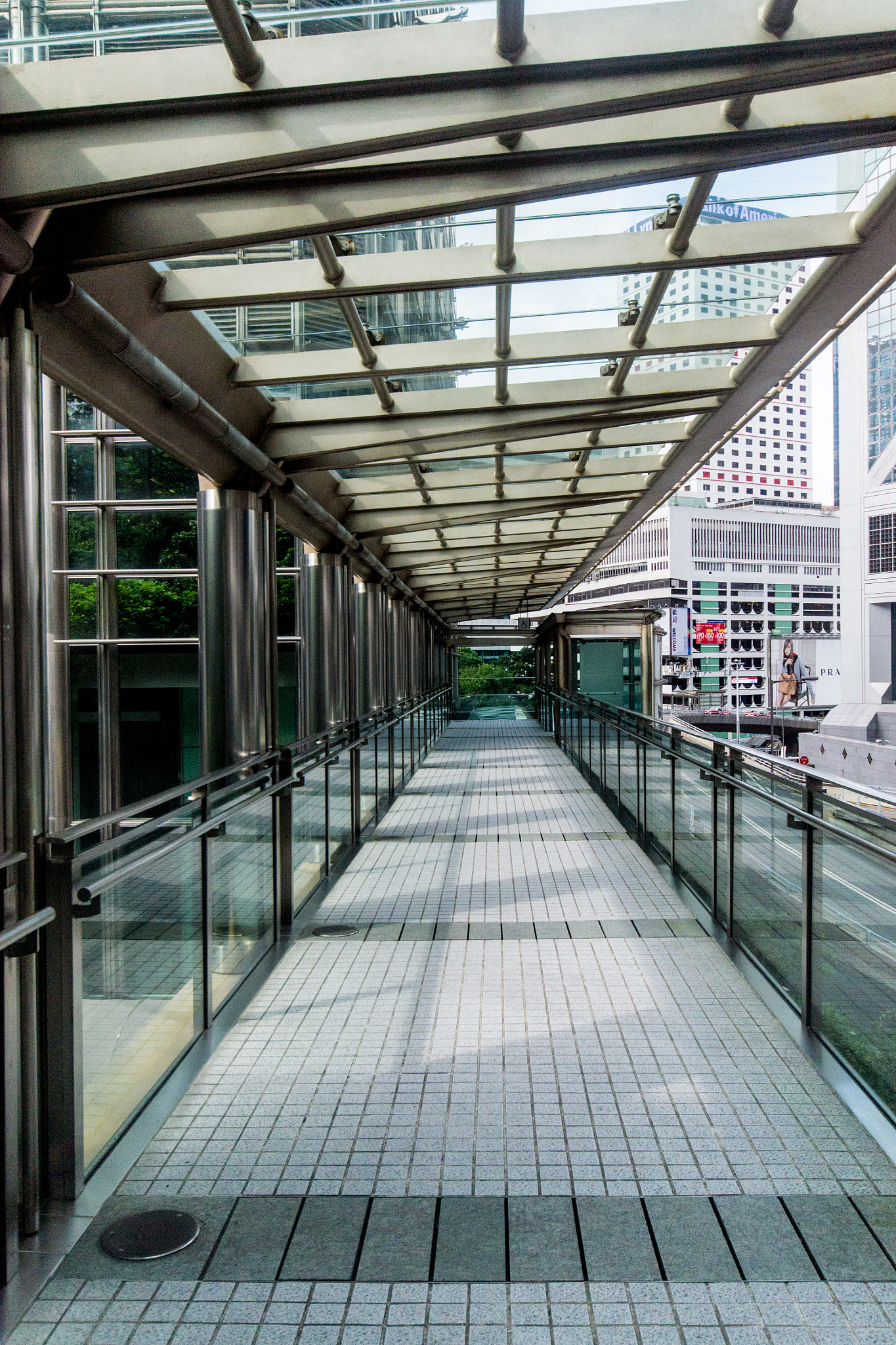 Sigma 10-20mm F4-5.6 EX DC HSM sample photo. Streets of central hong kong photography