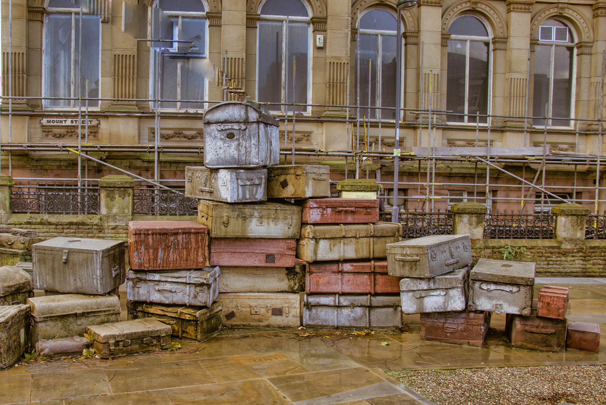 Canon EF-S 18-200mm F3.5-5.6 IS sample photo. Hope street suitcases liverpool photography
