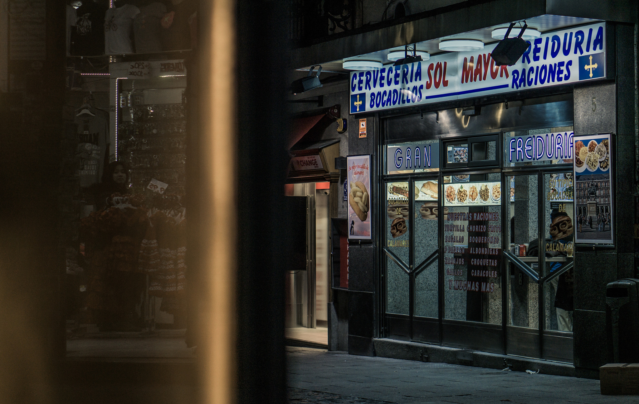 E 50mm F1.8 OSS sample photo. Yesterday girl photography