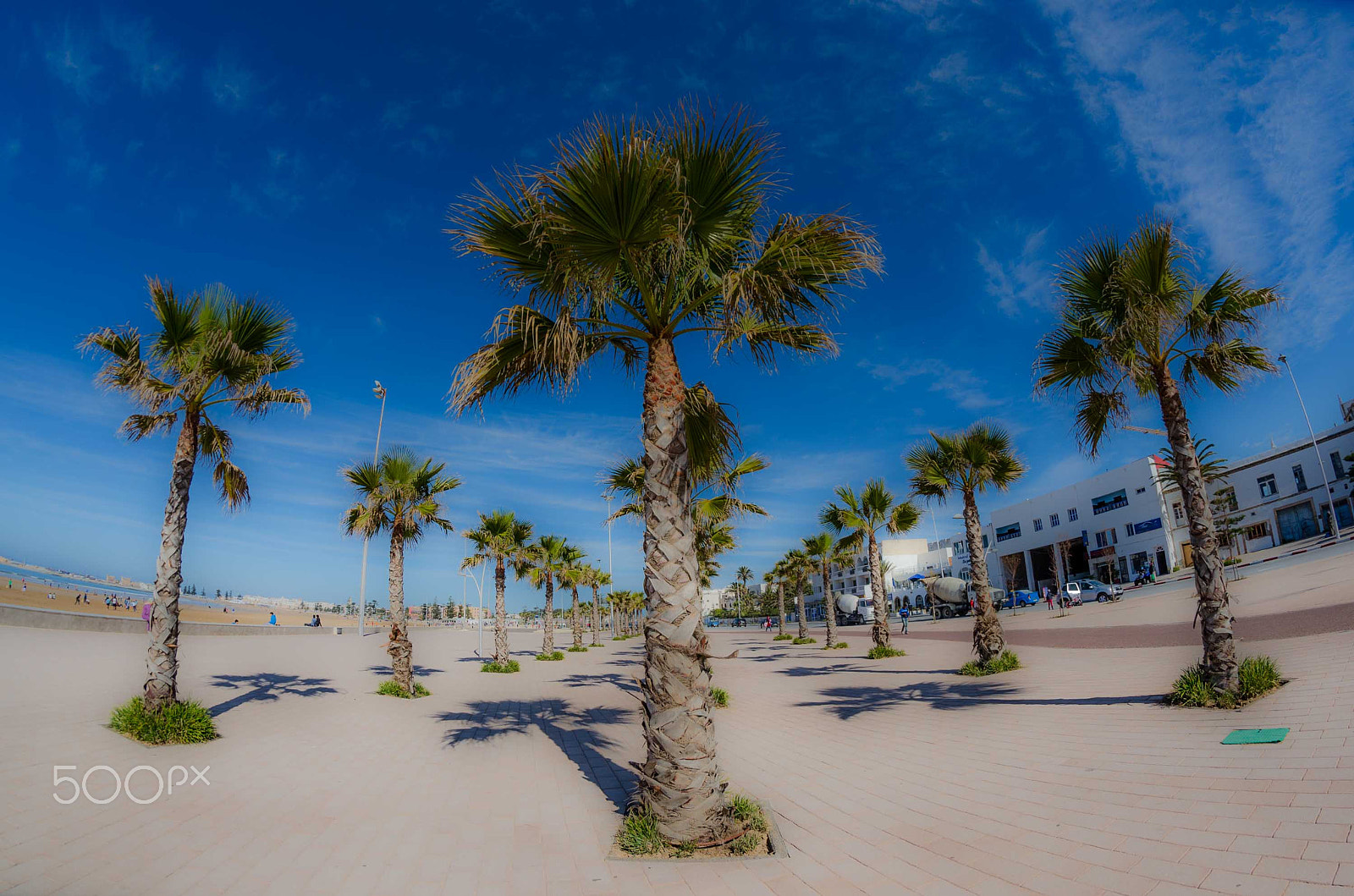 Nikon D5100 + Samyang 8mm F3.5 Aspherical IF MC Fisheye sample photo. Beach photography
