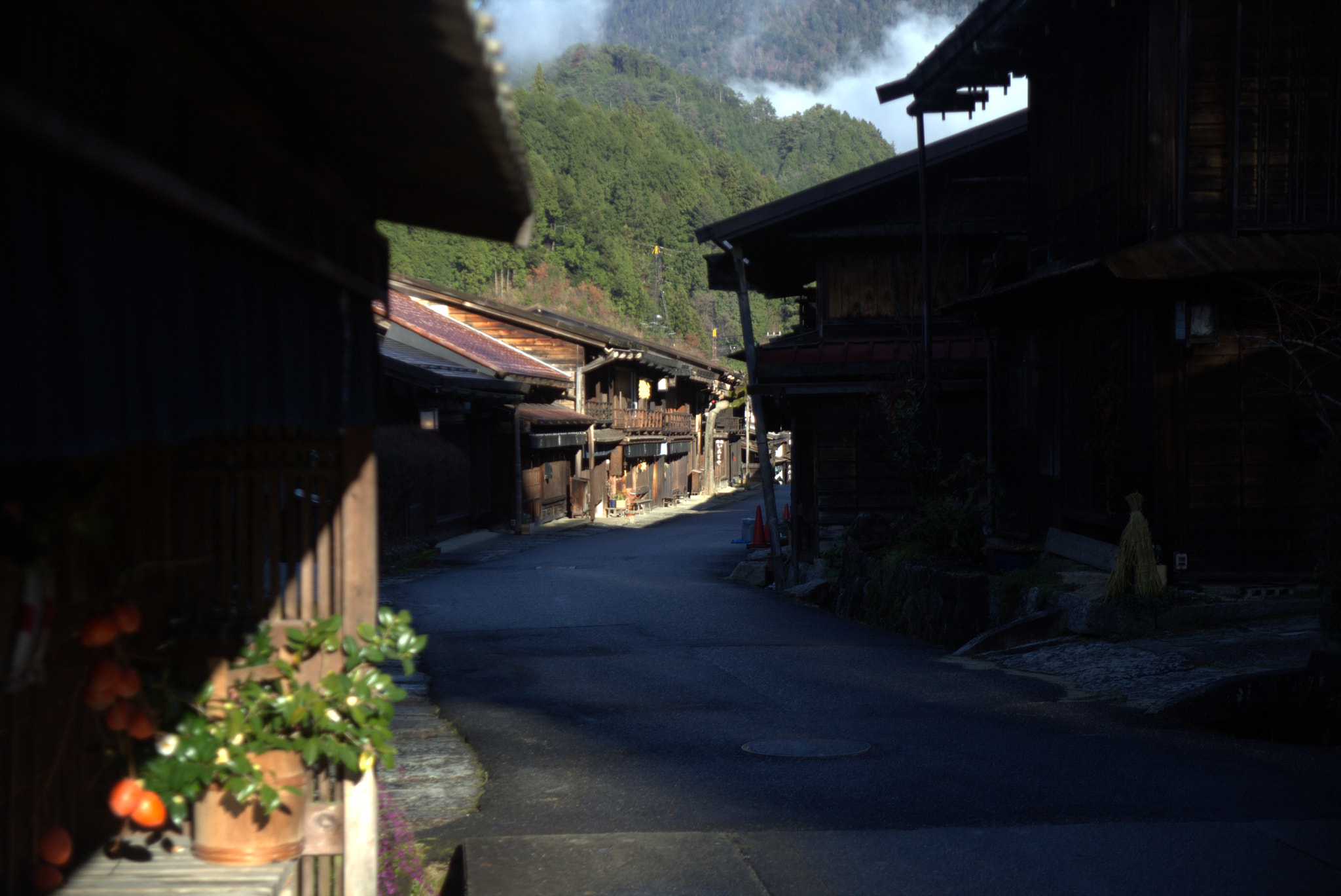 Canon EF 28-105mm f/3.5-4.5 USM sample photo. Tsumago road photography