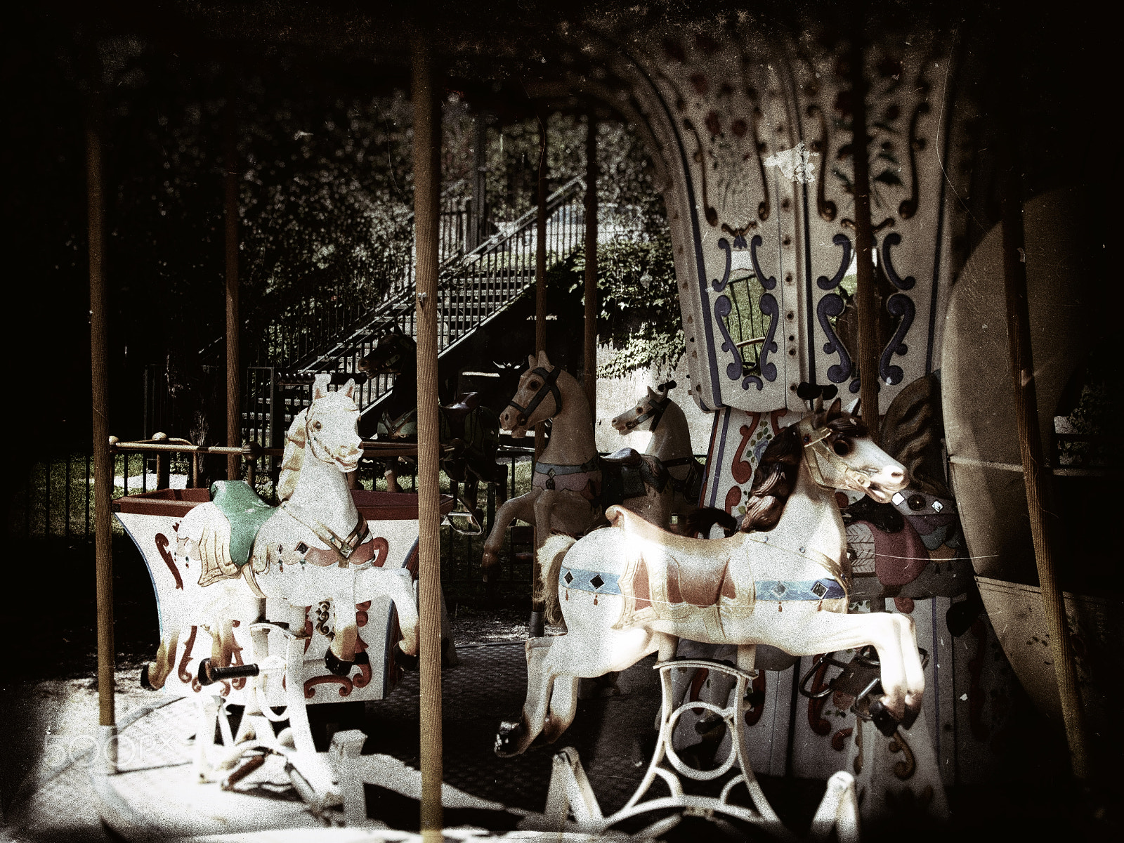 Olympus PEN E-PL1 sample photo. Carrousel photography