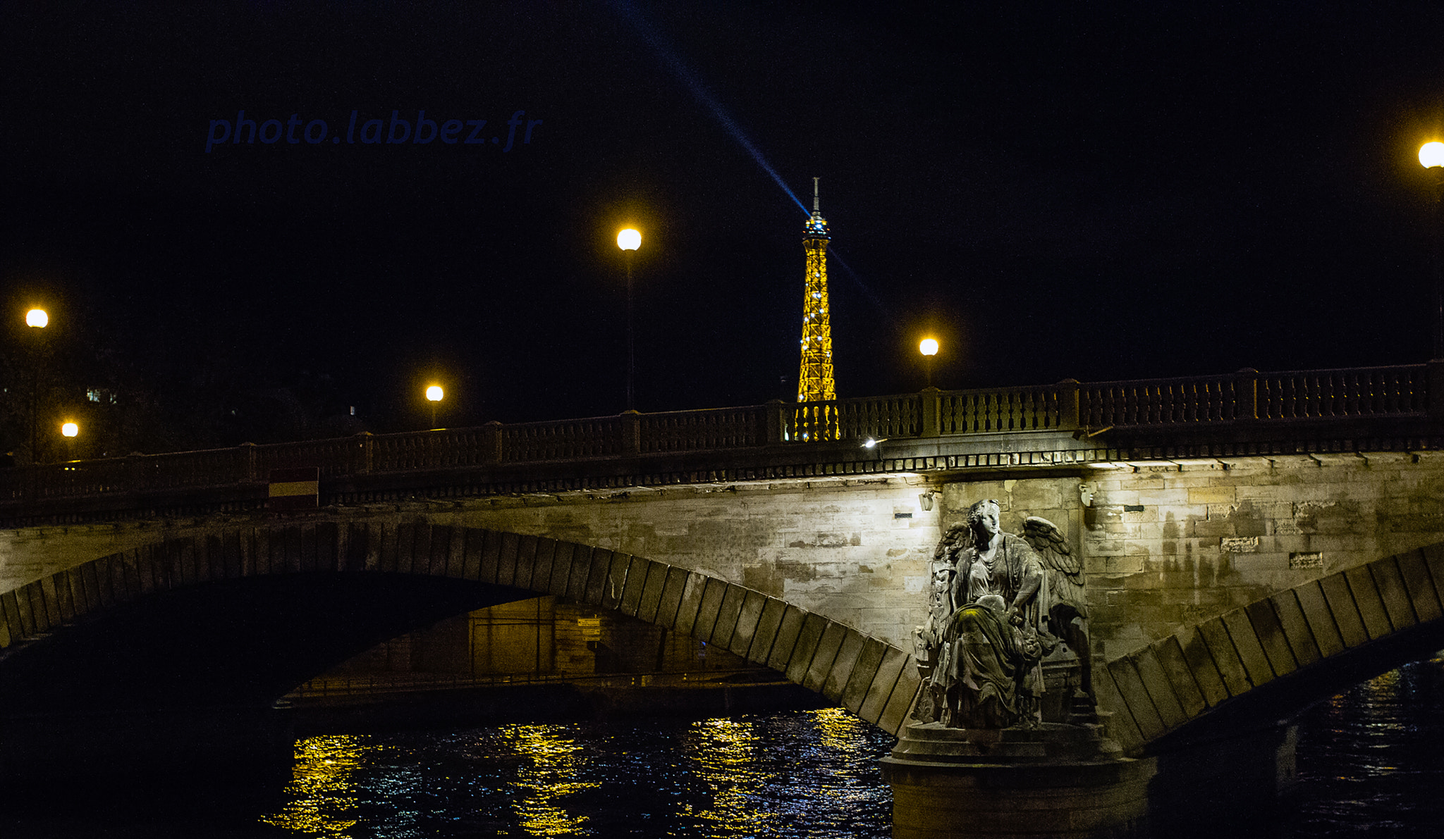 Canon EF 28mm F1.8 USM sample photo. Paris, tour eiffel photography