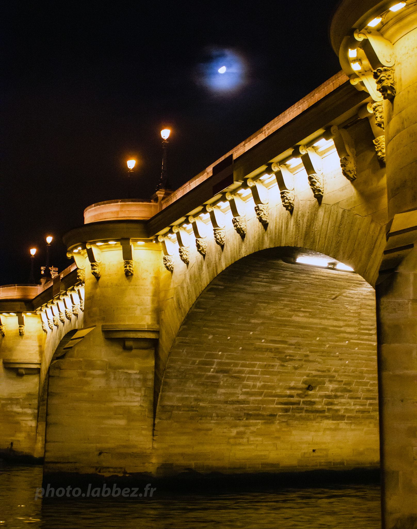 Canon EF 28mm F1.8 USM sample photo. Paris depuis la seine photography