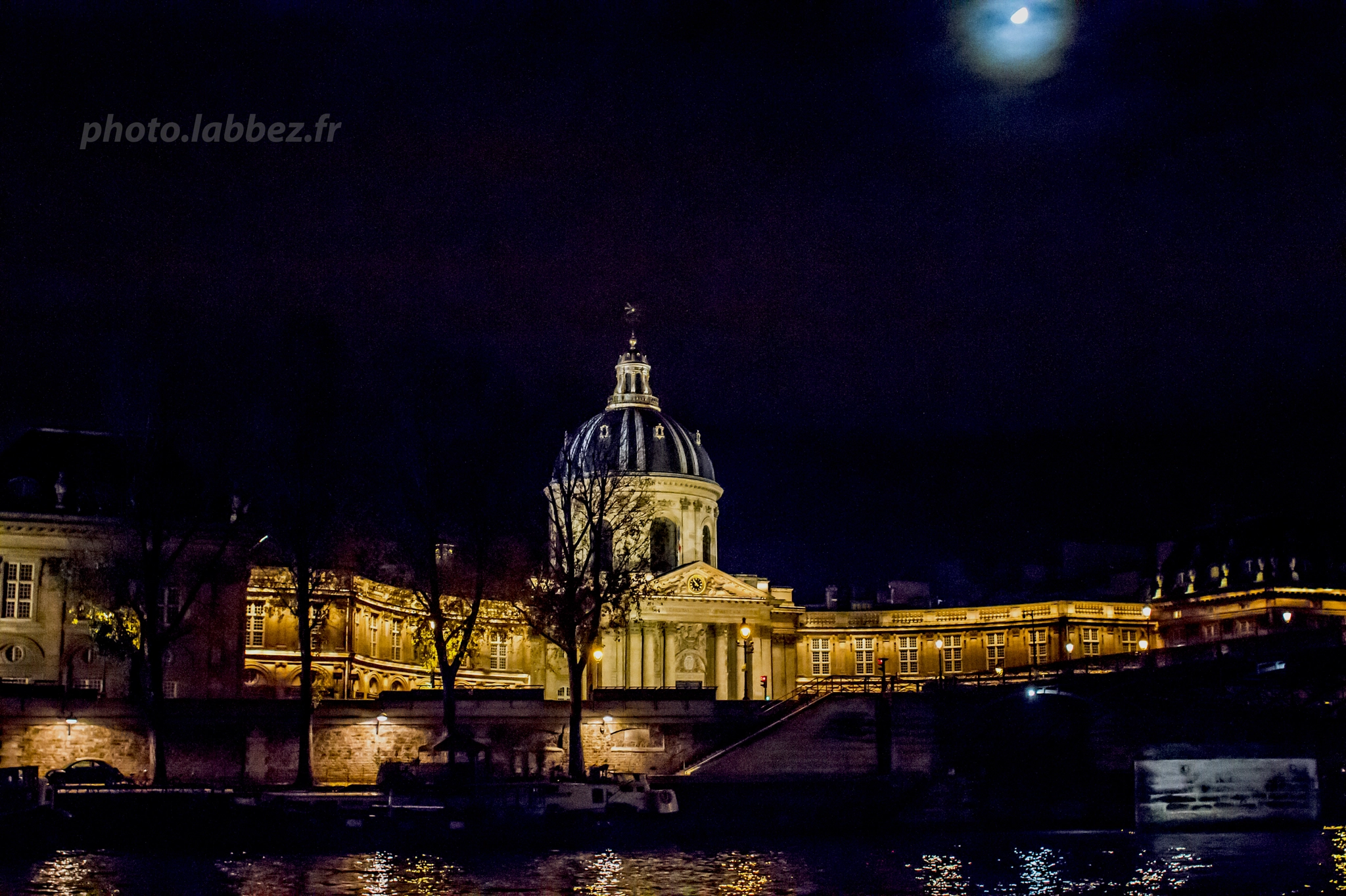 Canon EF 28mm F1.8 USM sample photo. Paris depuis la seine : l'académie française photography