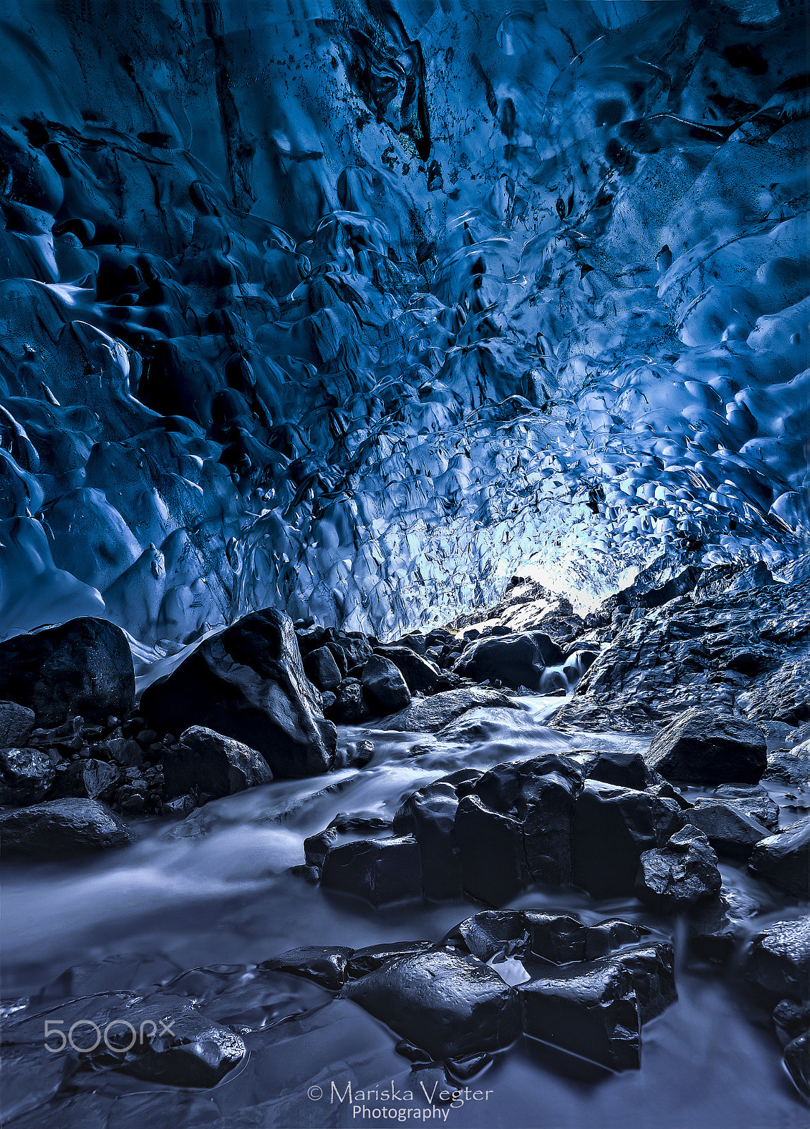 Nikon AF-S Nikkor 17-35mm F2.8D ED-IF sample photo. A blue world photography
