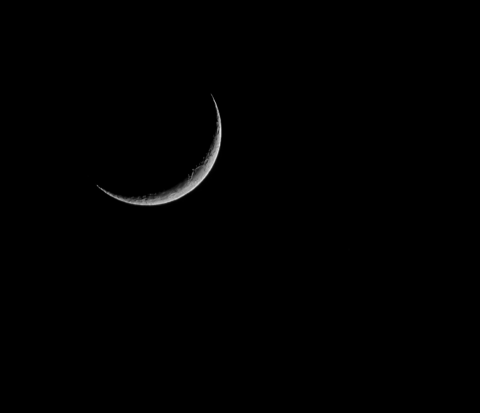 Canon EF 70-300mm F4-5.6L IS USM sample photo. Three day old moon photography