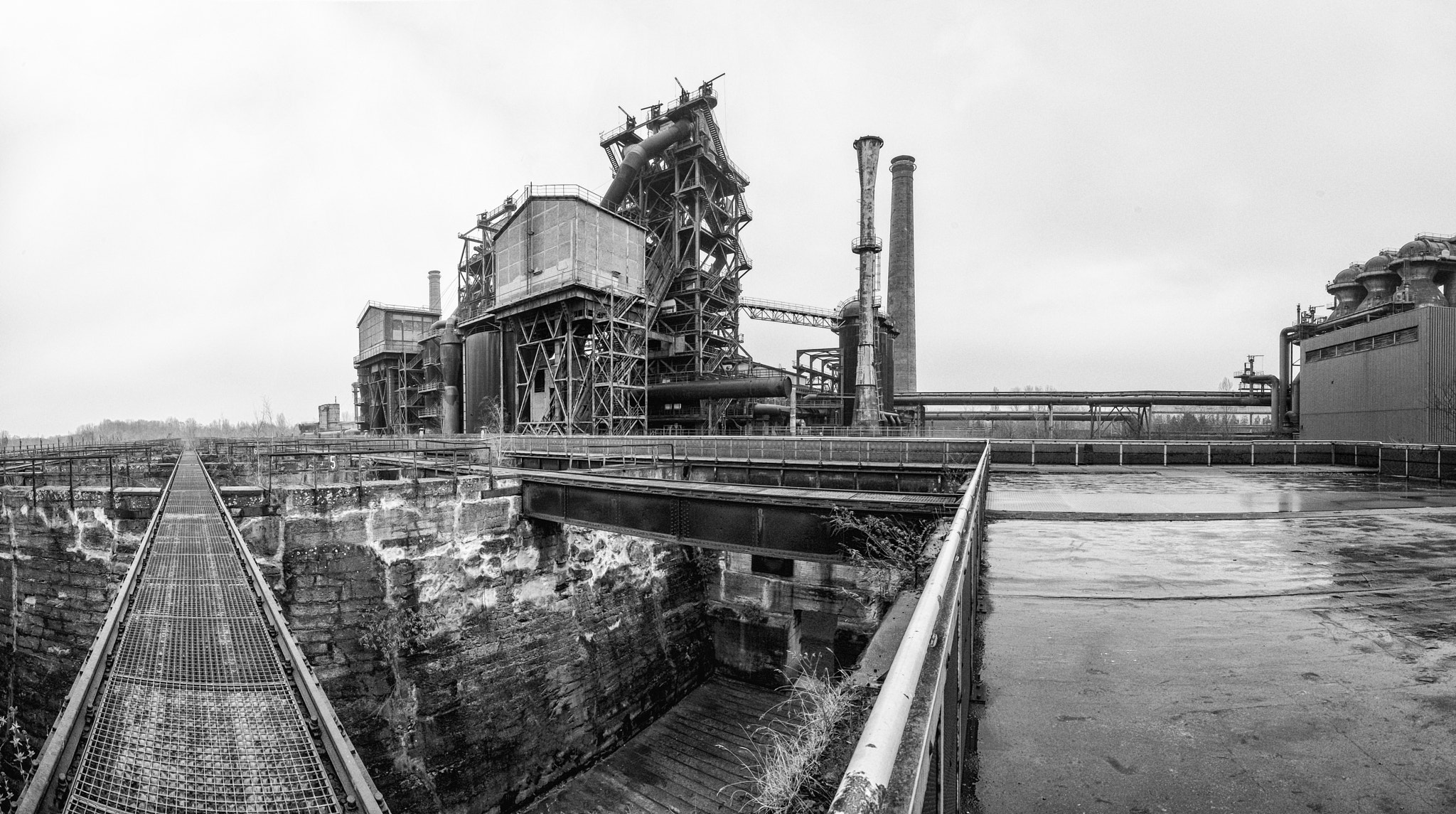 Sigma 10-20mm F4-5.6 EX DC HSM sample photo. "hochofen und kohlebunker panorama" photography