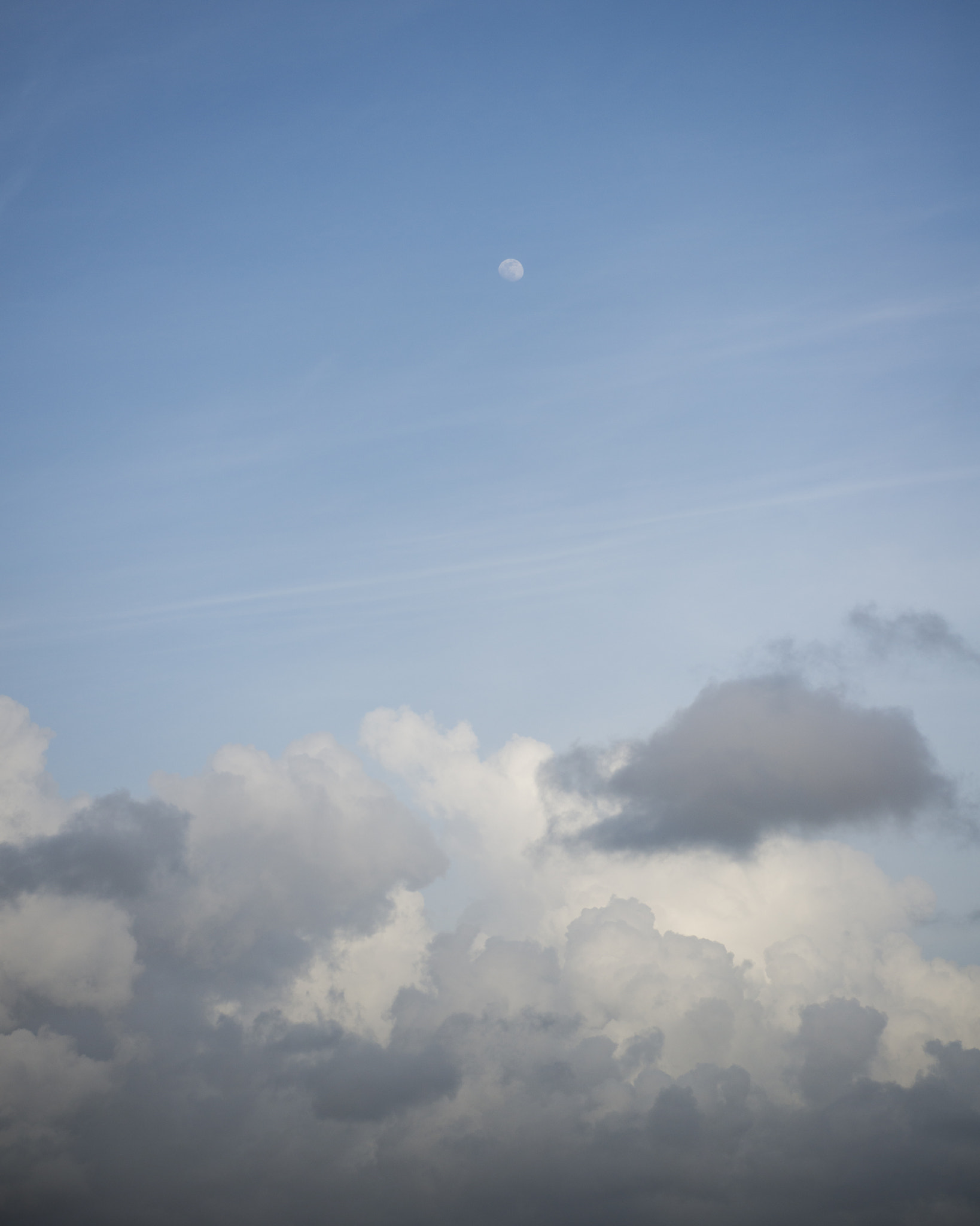 Nikon AF-S Nikkor 24-70mm F2.8E ED VR sample photo. Cloudy skies photography