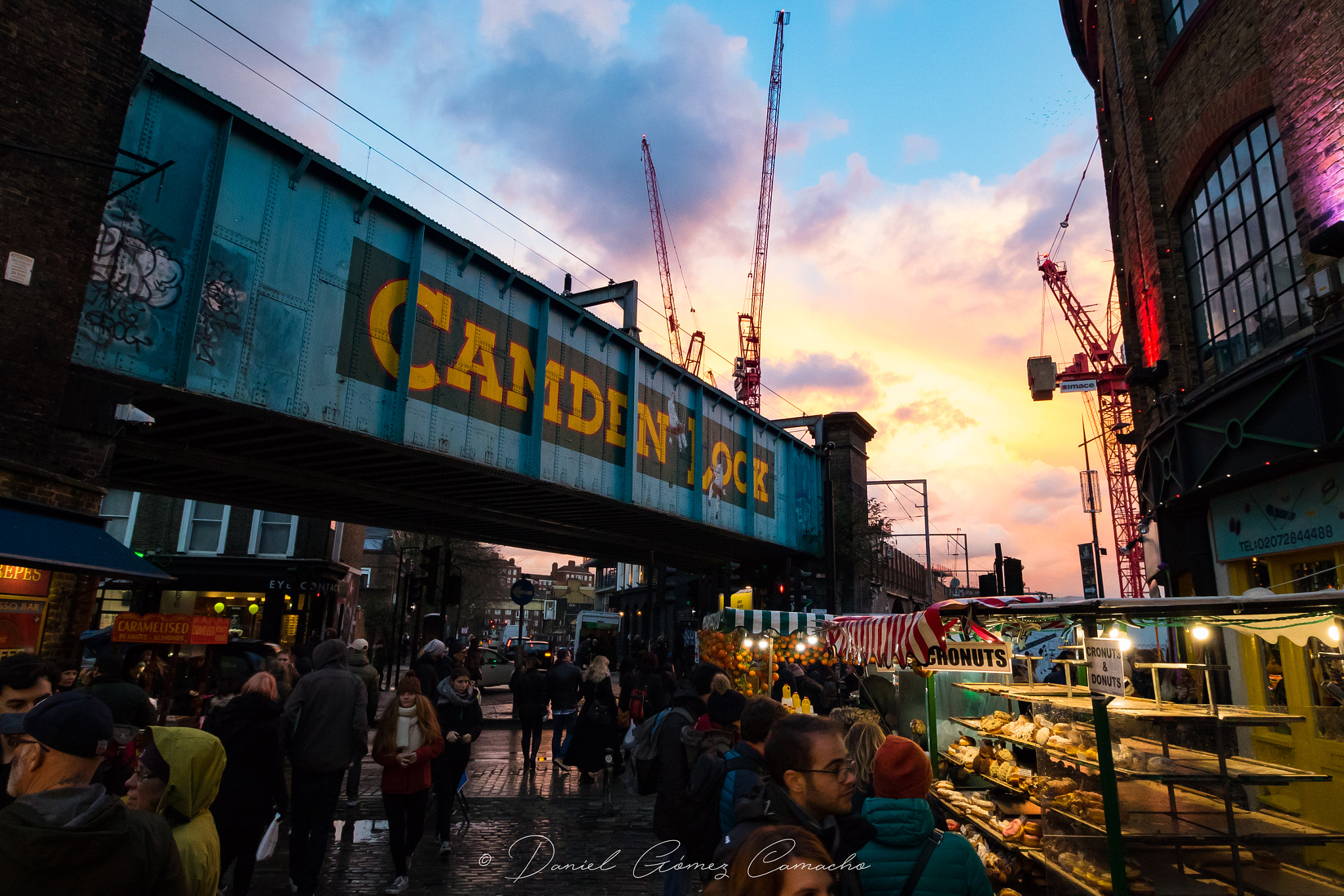 Canon EOS 750D (EOS Rebel T6i / EOS Kiss X8i) sample photo. Camden lock photography