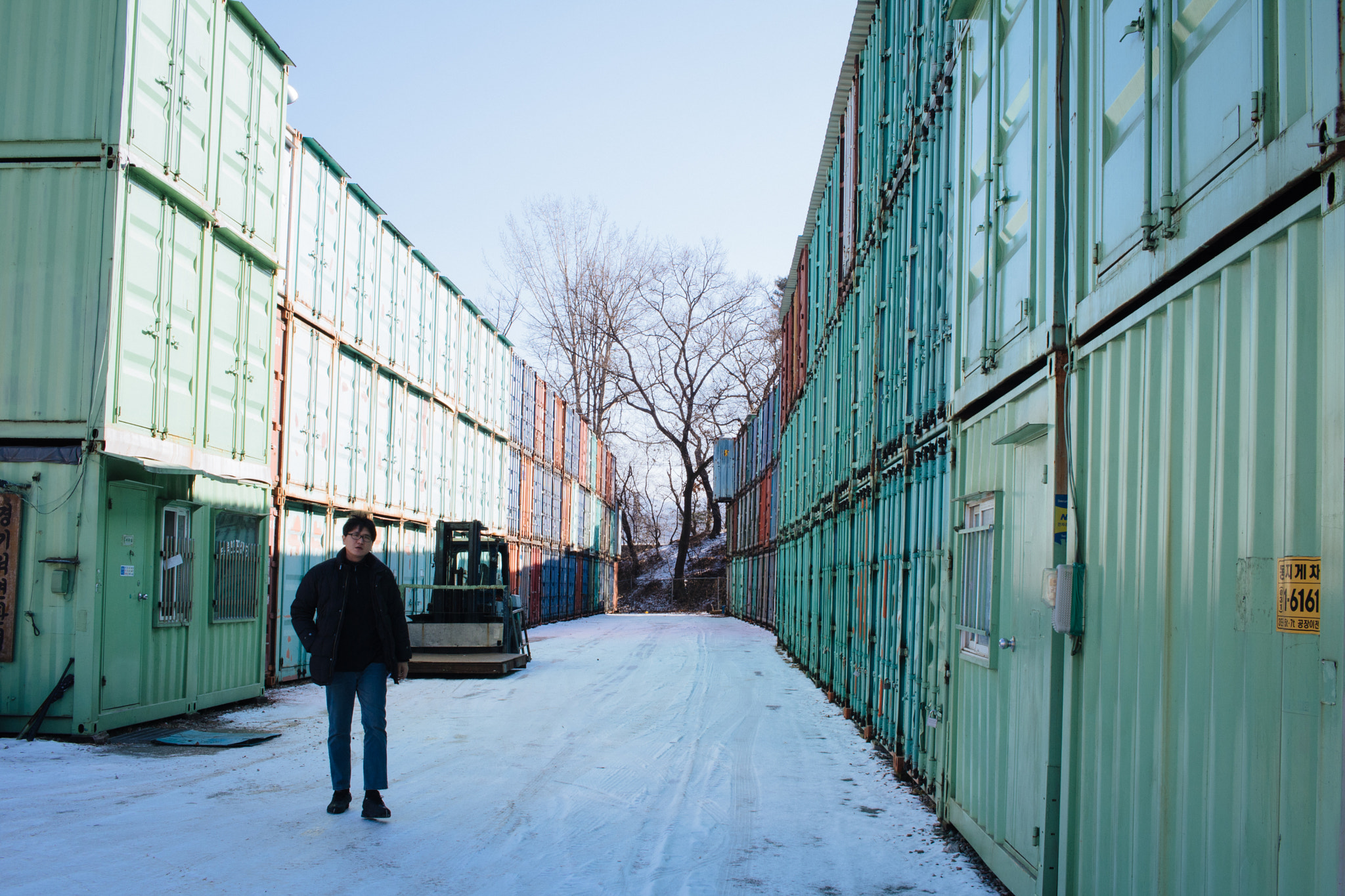 Canon EOS 760D (EOS Rebel T6s / EOS 8000D) sample photo. Shipping containers photography