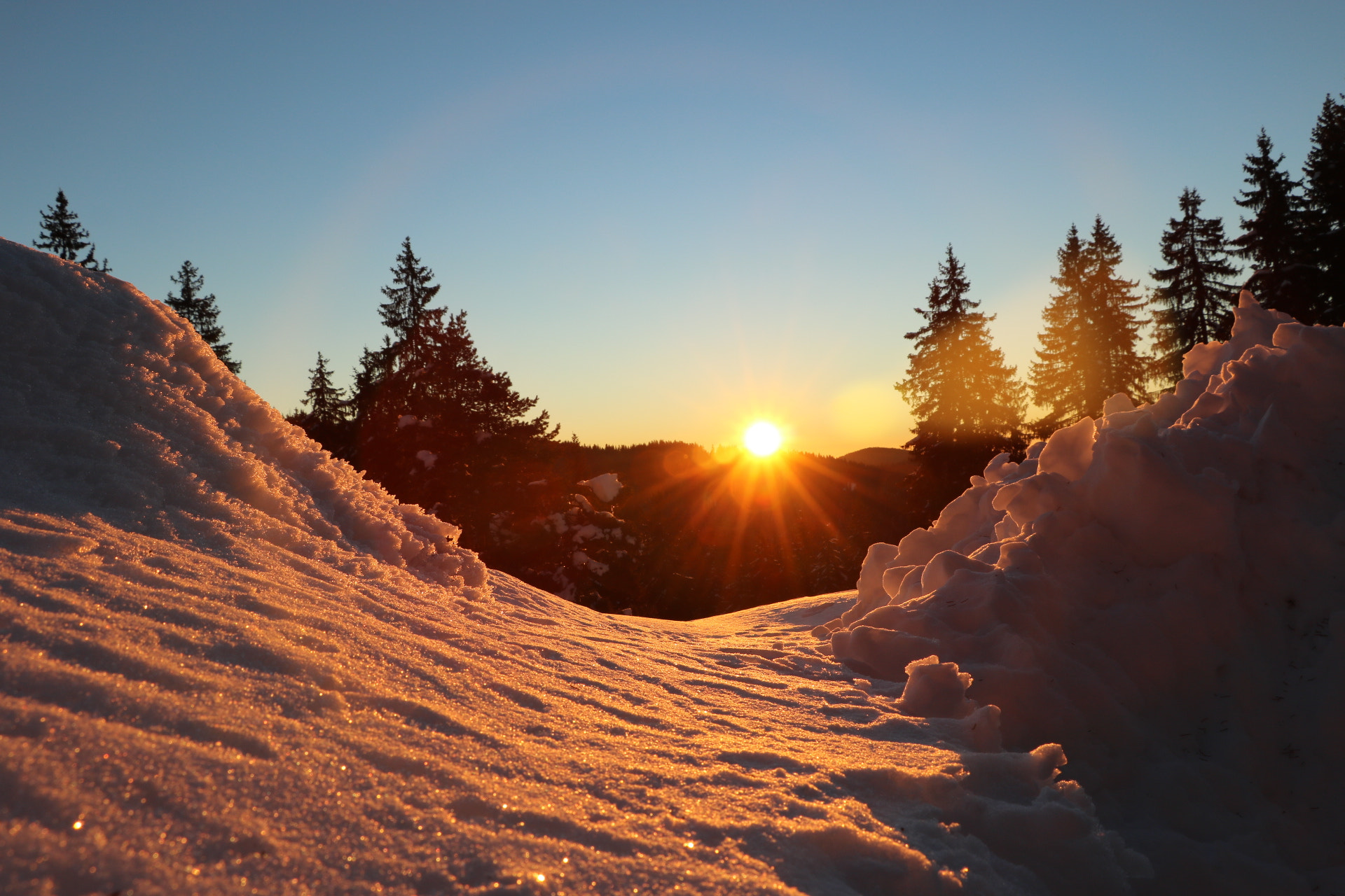 Canon EOS 750D (EOS Rebel T6i / EOS Kiss X8i) sample photo. Sunrise  photography