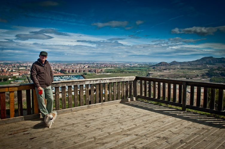 Nikon D40 sample photo. My father with a panorama of alcalá de henares photography
