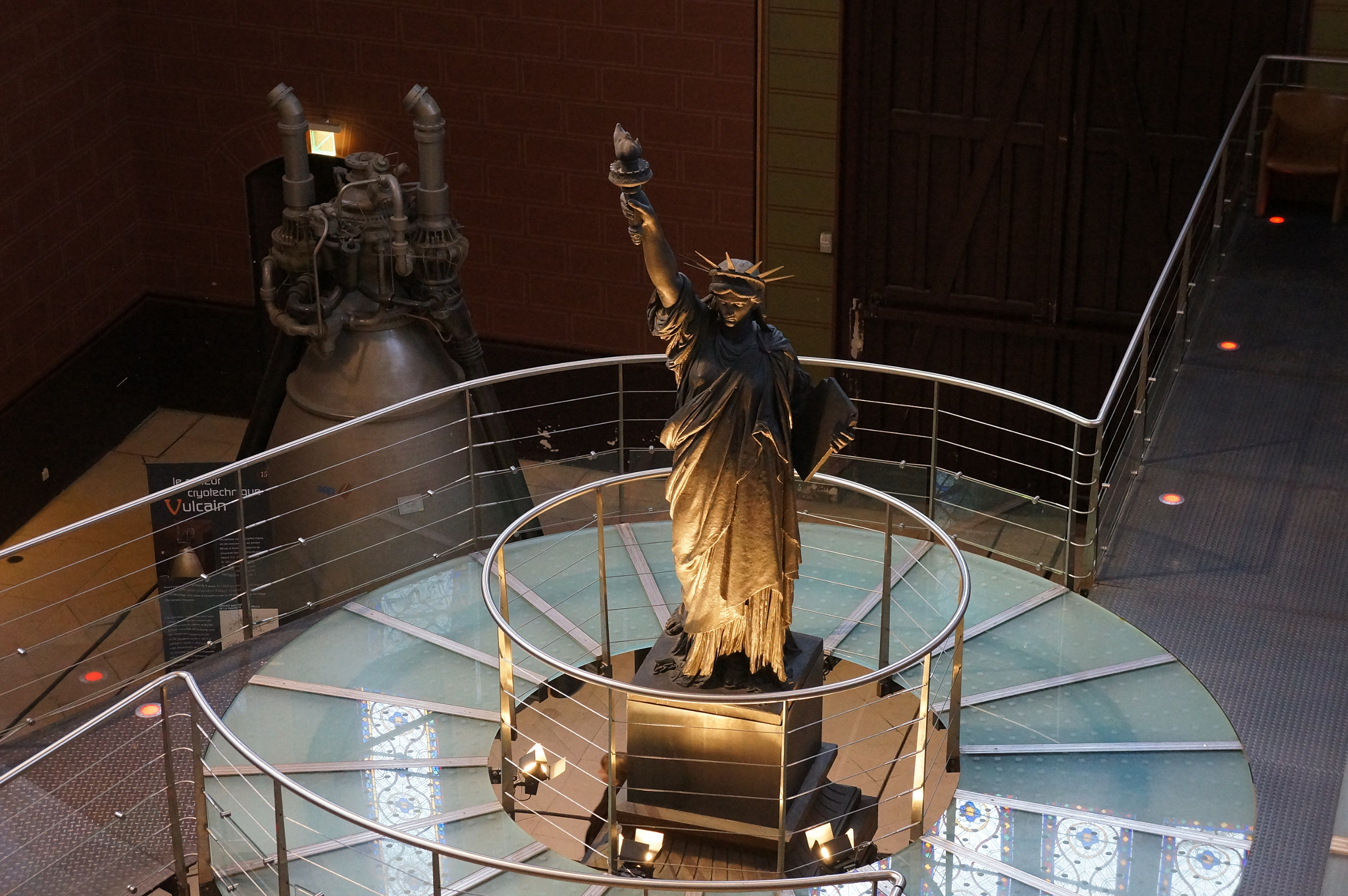 Sony FE 28-70mm F3.5-5.6 OSS sample photo. Statue de la liberté éclairant le monde photography