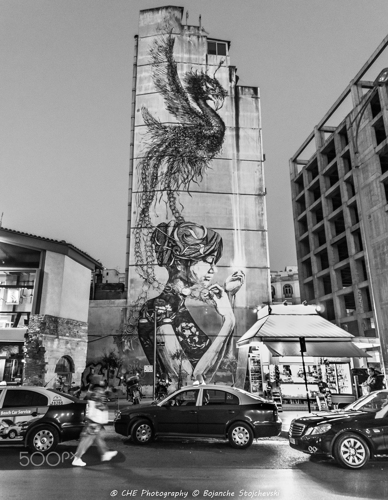 Samyang 14mm F2.8 ED AS IF UMC sample photo. Graffiti girl photography