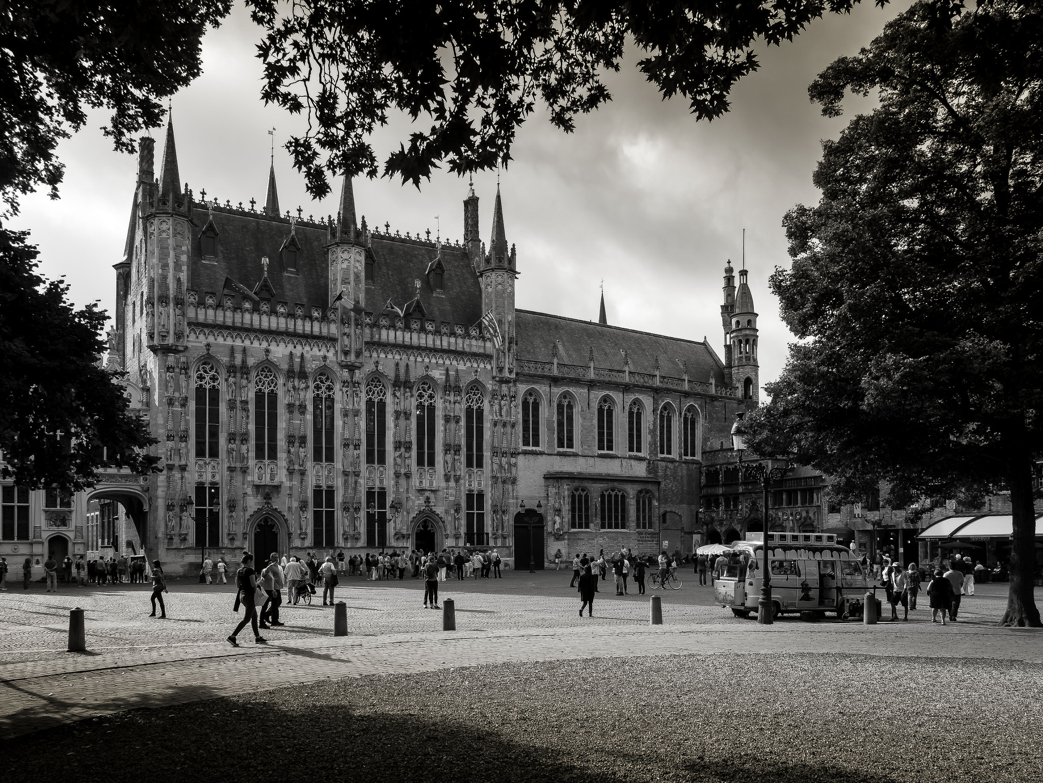 Panasonic Lumix DMC-G3 + Panasonic Lumix G 14mm F2.5 ASPH sample photo. Basilica of the holy blood, bruges photography