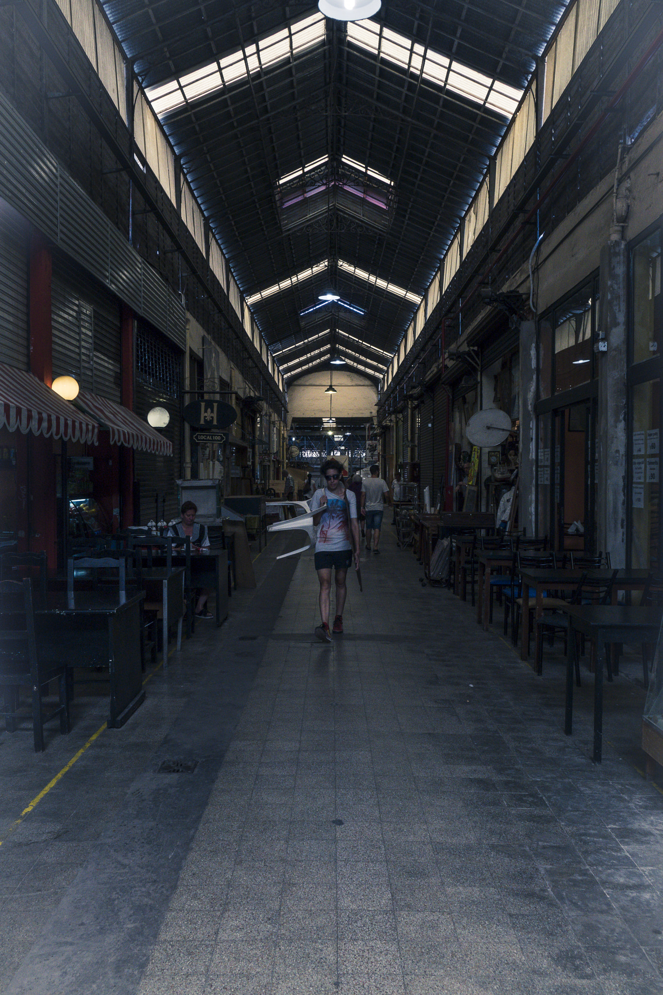 24-200mm F2.8 sample photo. El mercado l photography