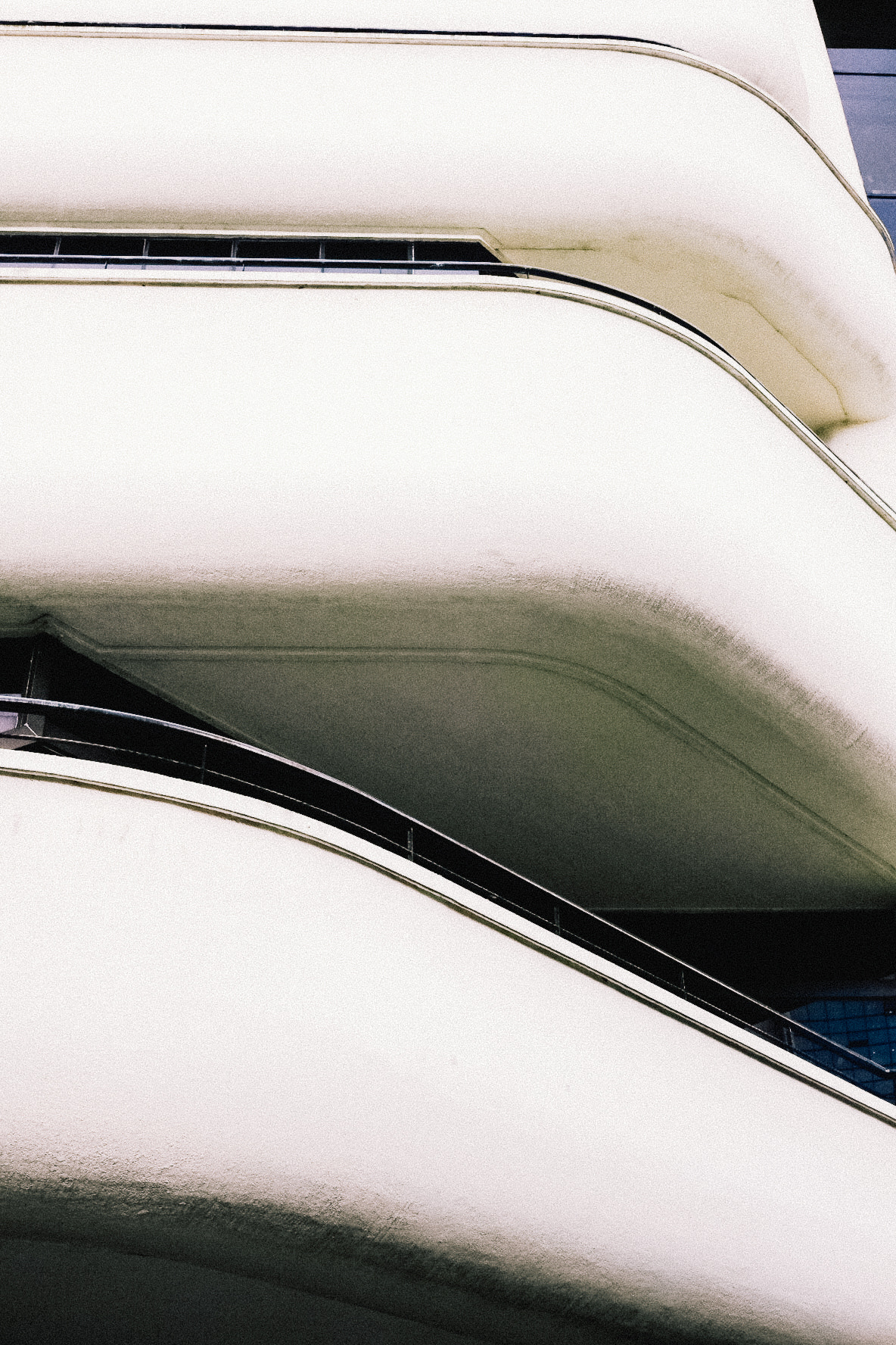 Fujifilm X-M1 + Fujifilm XF 27mm F2.8 sample photo. That balcony though, kinda like an alien nest photography