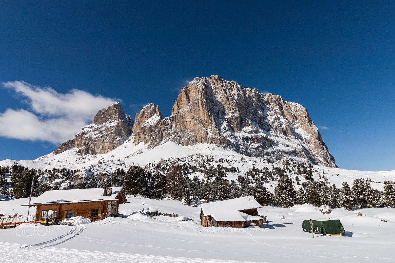 Canon EOS 500D (EOS Rebel T1i / EOS Kiss X3) sample photo. The sassolungo (langkofel) group of the italian dolomites in winter photography