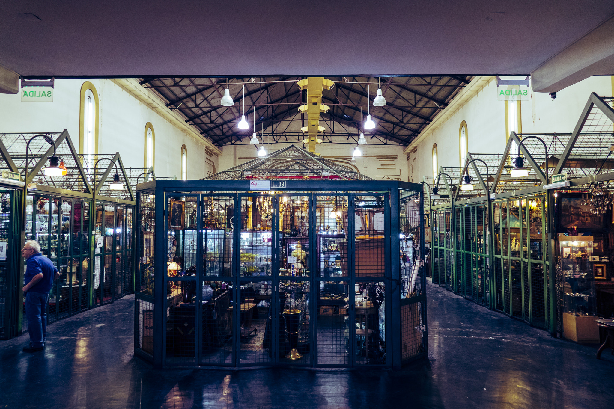 24-200mm F2.8 sample photo. El mercado vl photography