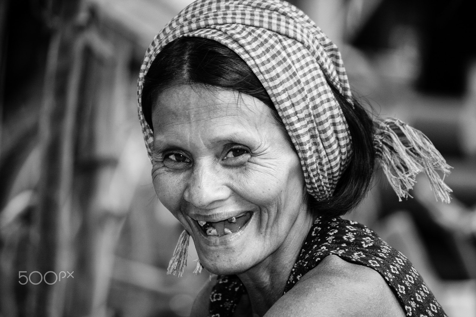 Canon EF-S 55-250mm F4-5.6 IS sample photo. A smile a day photography