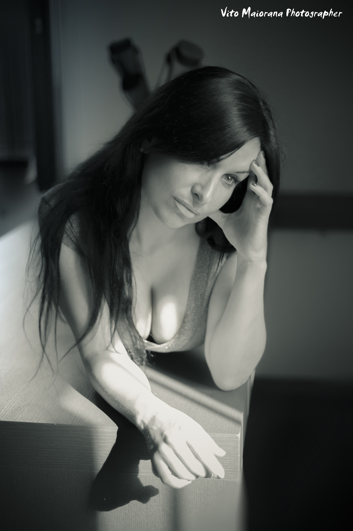 AF Nikkor 50mm f/1.8 sample photo. Mediterranean brunette... photography