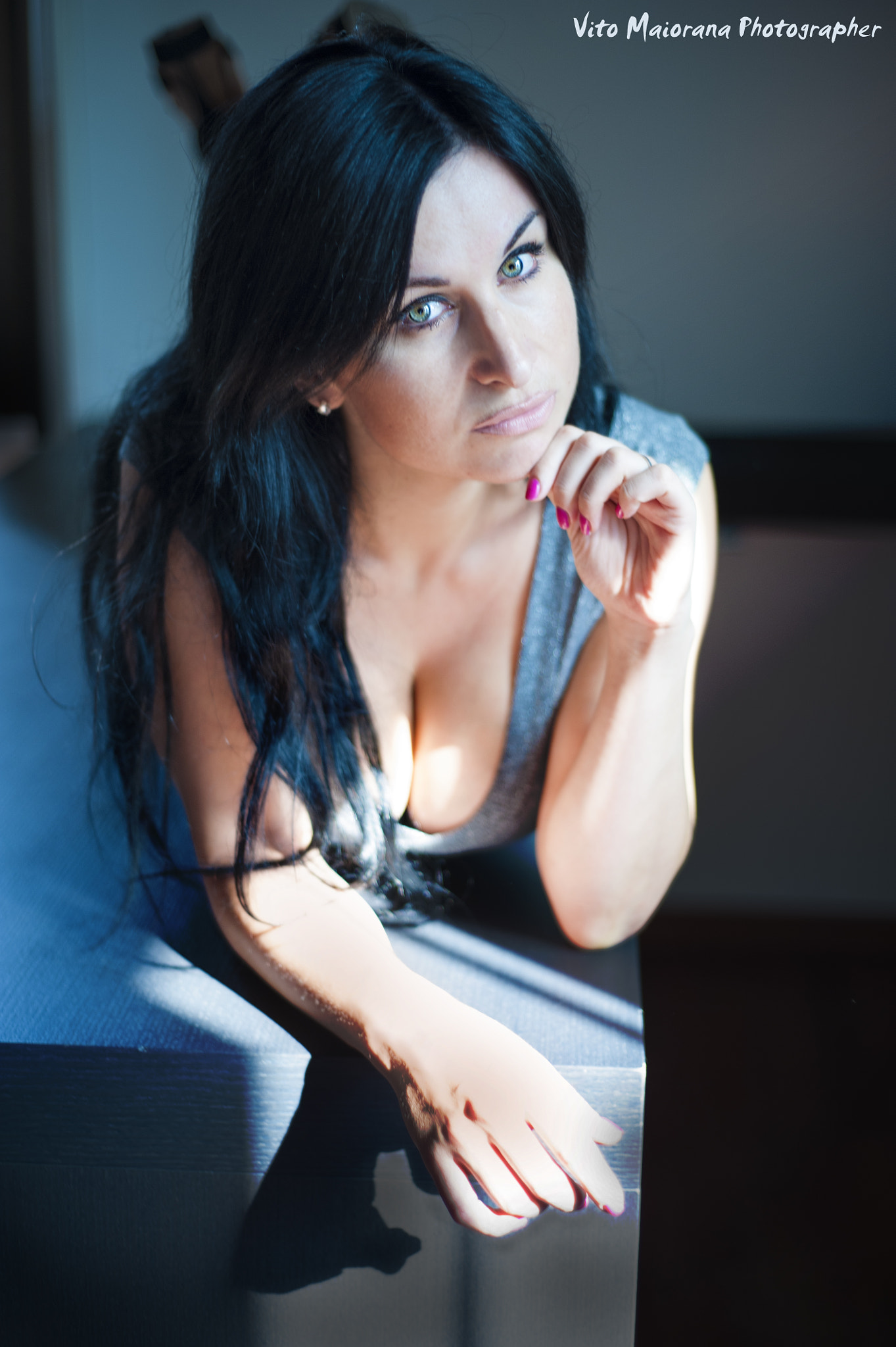 AF Nikkor 50mm f/1.8 sample photo. Mediterranean brunette... photography