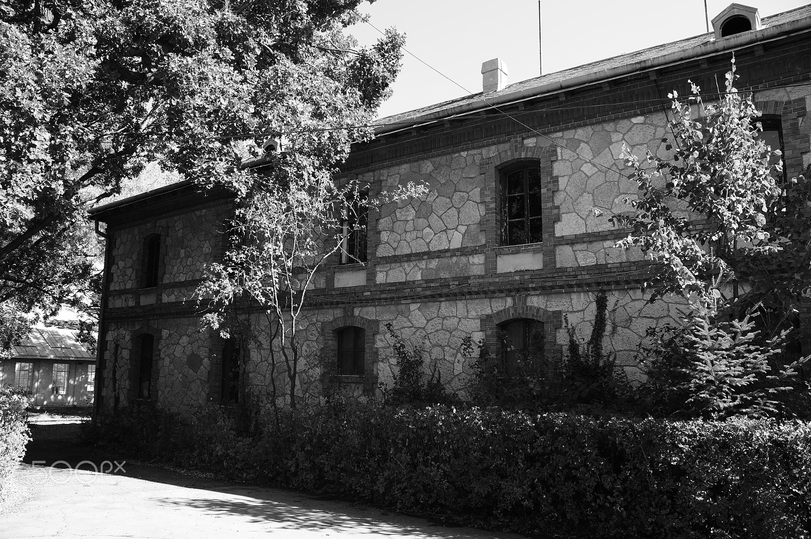 Sony DT 18-135mm F3.5-5.6 SAM sample photo. Old warehouse photography