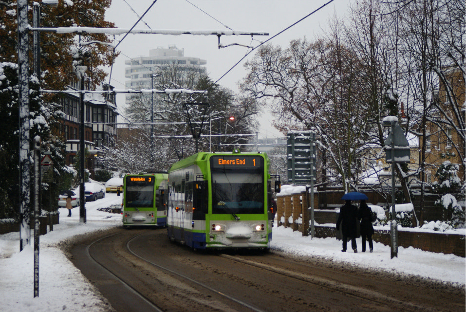 Sony Alpha DSLR-A300 + Minolta AF 35-105mm F3.5-4.5 sample photo. Cheap flights to london from adelaide photography