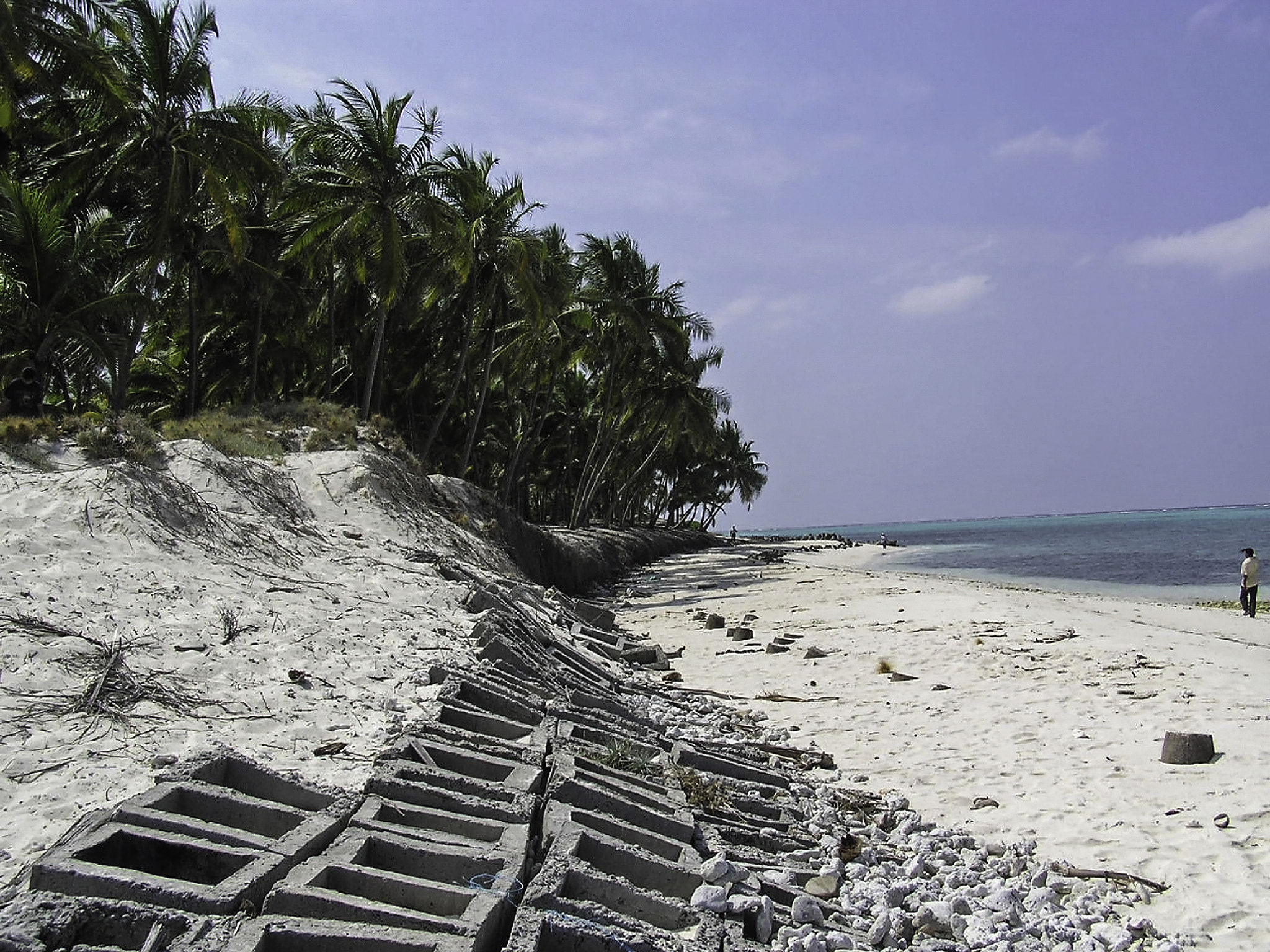 Olympus C750UZ sample photo. Coastline of kadamat island in the lakshadweep islands photography