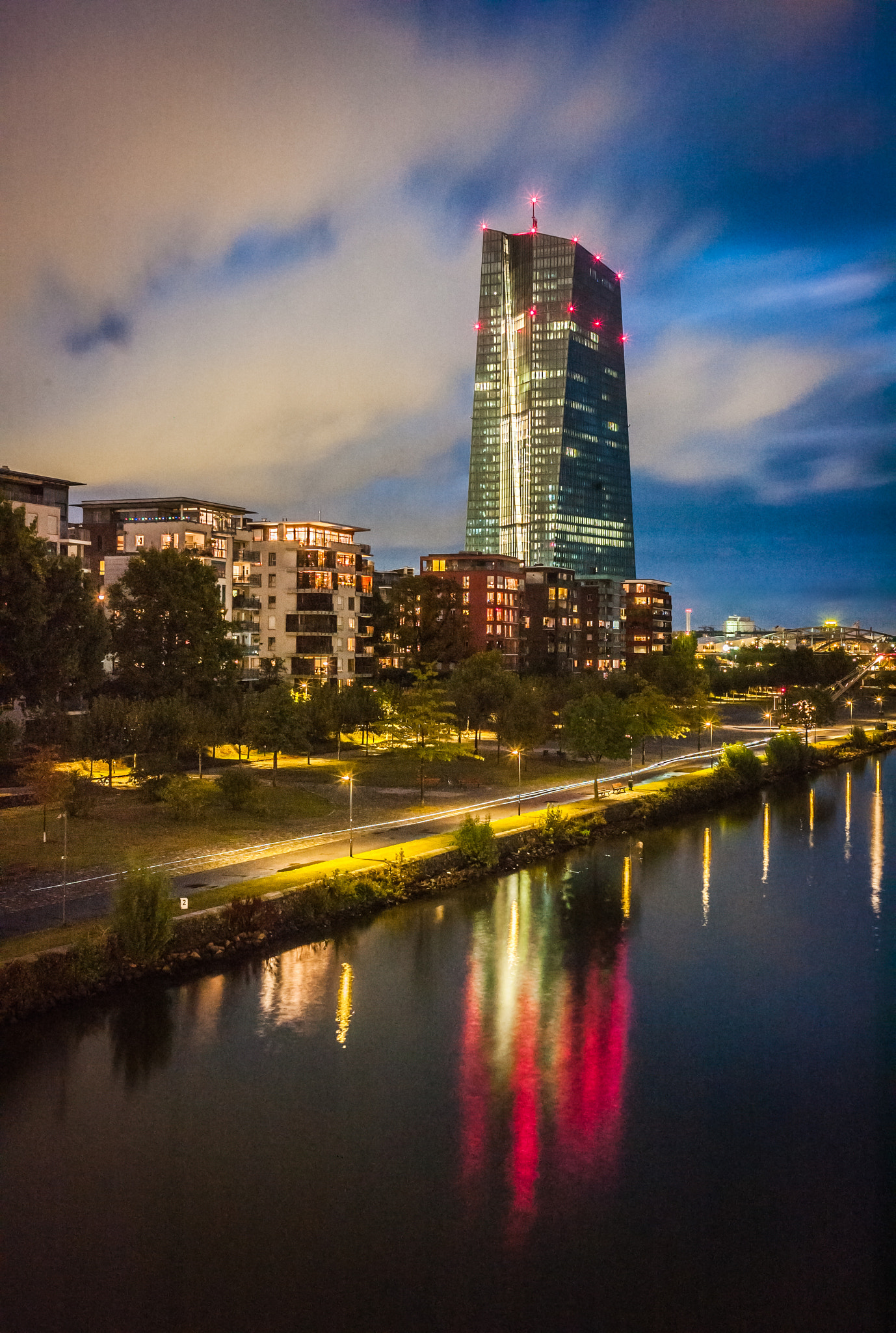 Leica Elmarit-M 28mm F2.8 ASPH sample photo. European central bank photography