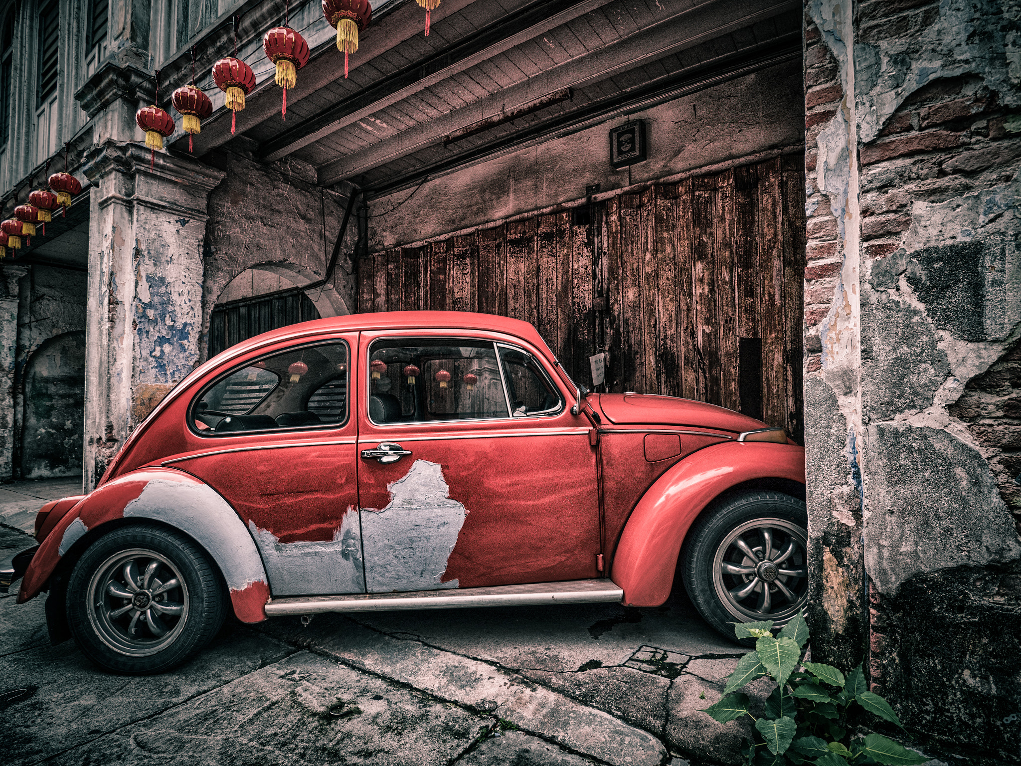 Olympus PEN-F + OLYMPUS M.9-18mm F4.0-5.6 sample photo. An old vw in ipoh photography