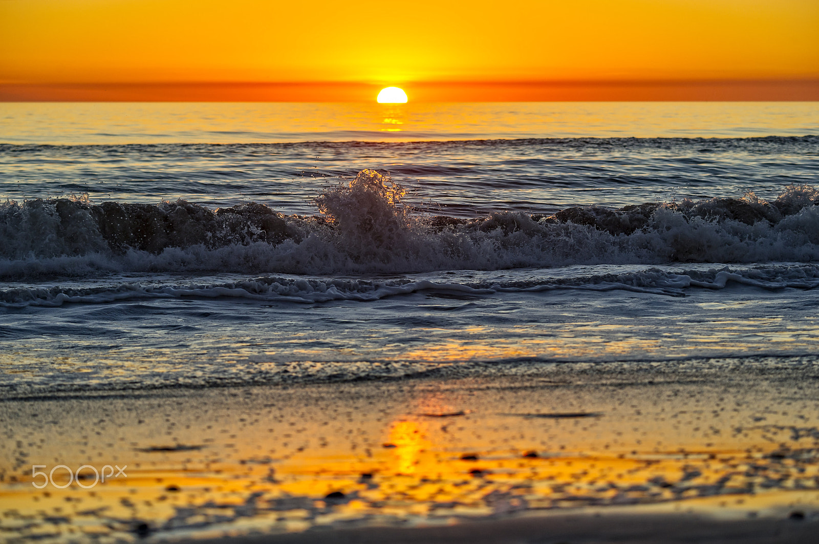 Nikon D3S sample photo. Waves crash at sunset in oceanside - january 31, 2017 photography