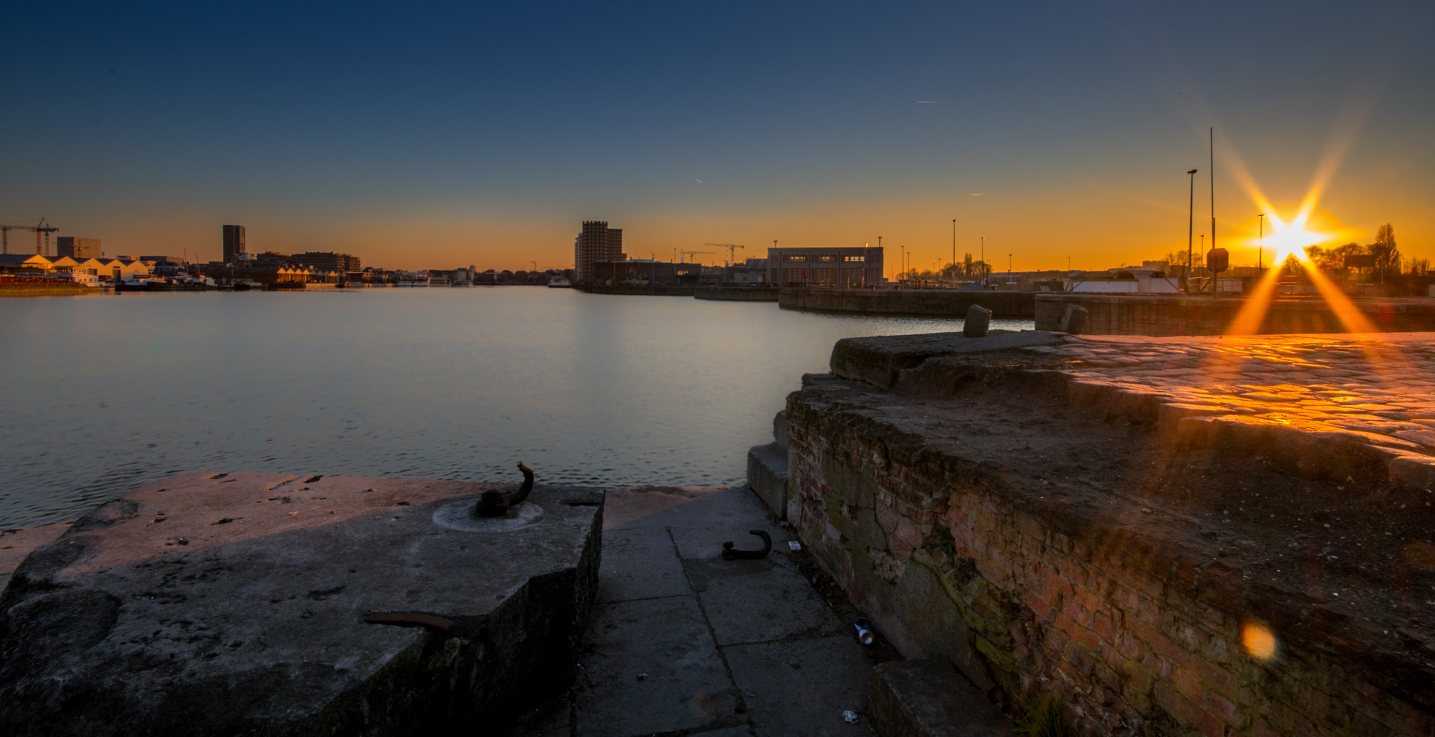 Canon EOS 80D + Sigma 10-20mm F4-5.6 EX DC HSM sample photo. The dockside photography