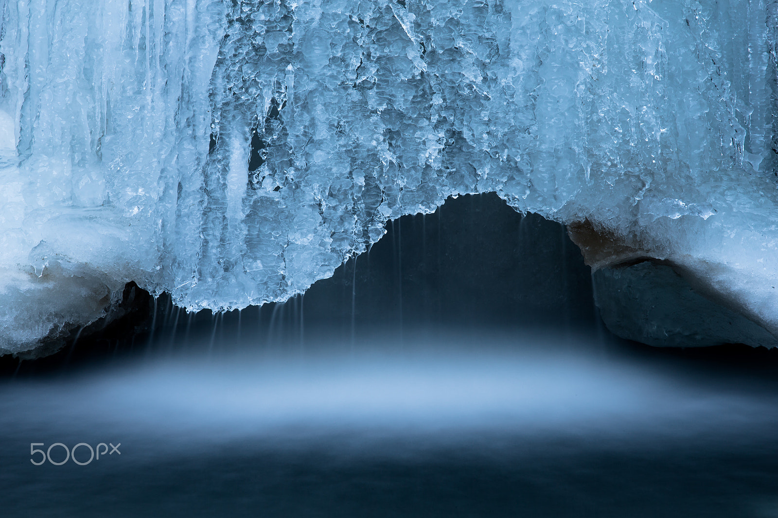 Canon EF 70-200mm F4L IS USM sample photo. Frozen waterfall photography
