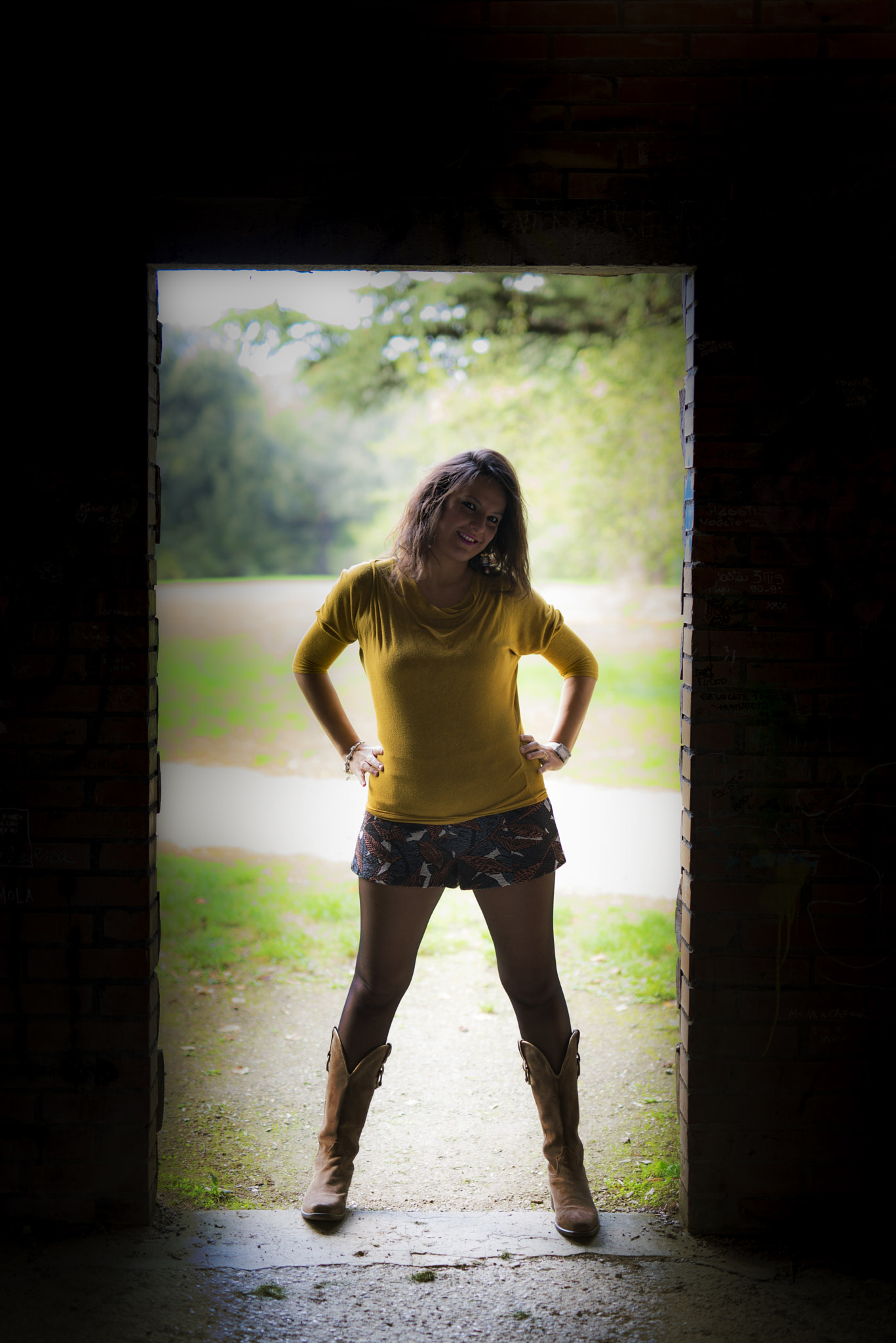 Nikon D610 + Sigma 50mm F1.4 DG HSM Art sample photo. Brunette in autumn.... photography