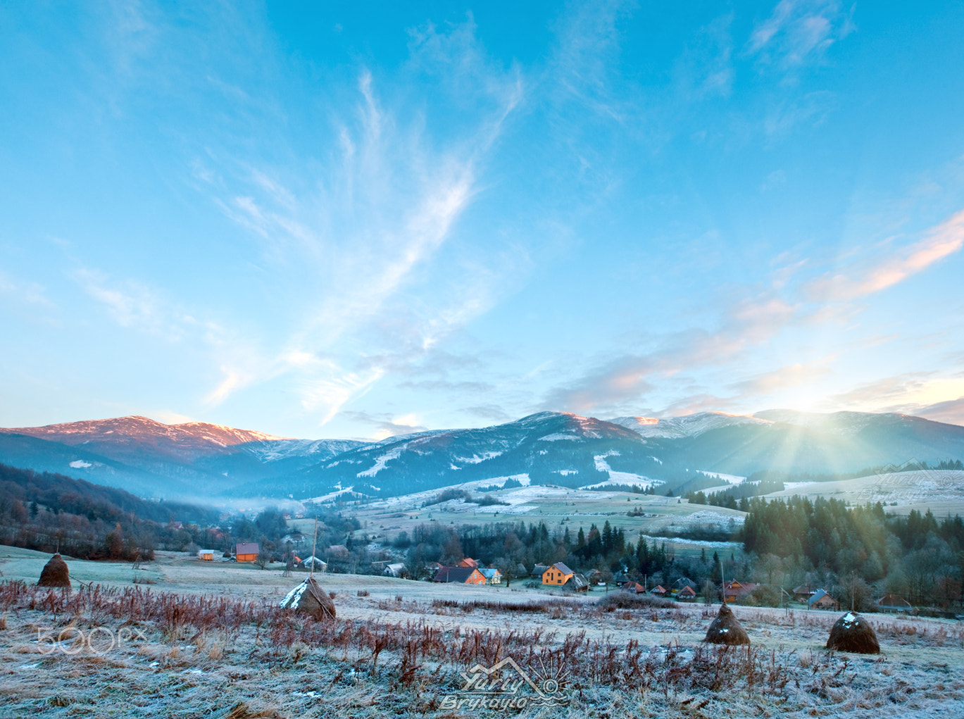 Canon EF 16-35mm F2.8L II USM sample photo. First autumn frosts and sunrise in mountain photography